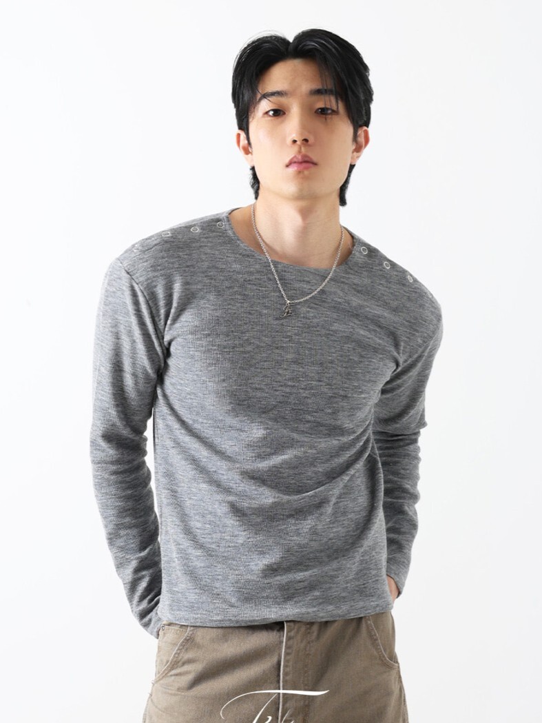 雙肩按扣肌肉貼合袖上衣