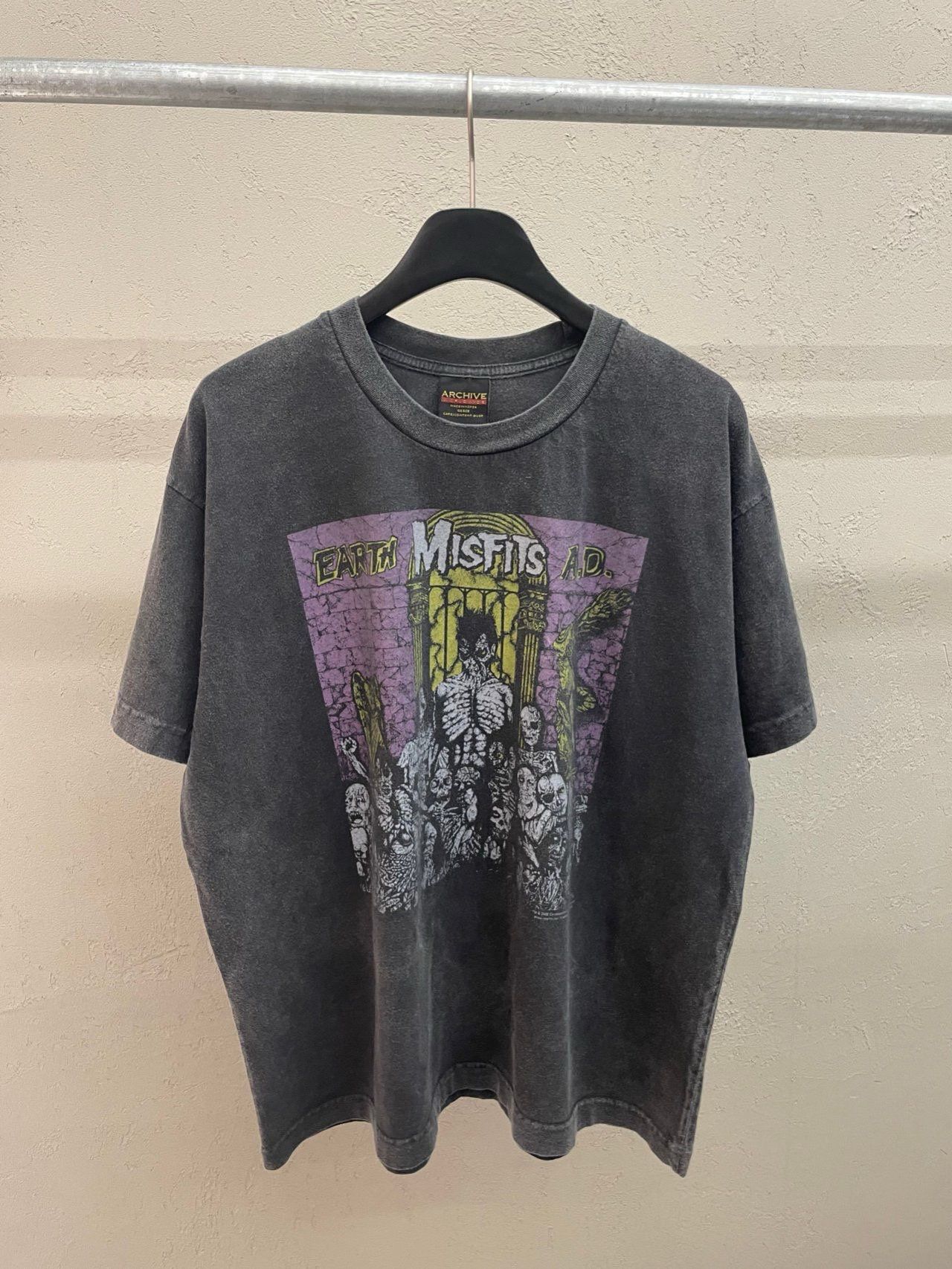 洗水英文字圖案短袖Tee ARCHIVE-426T