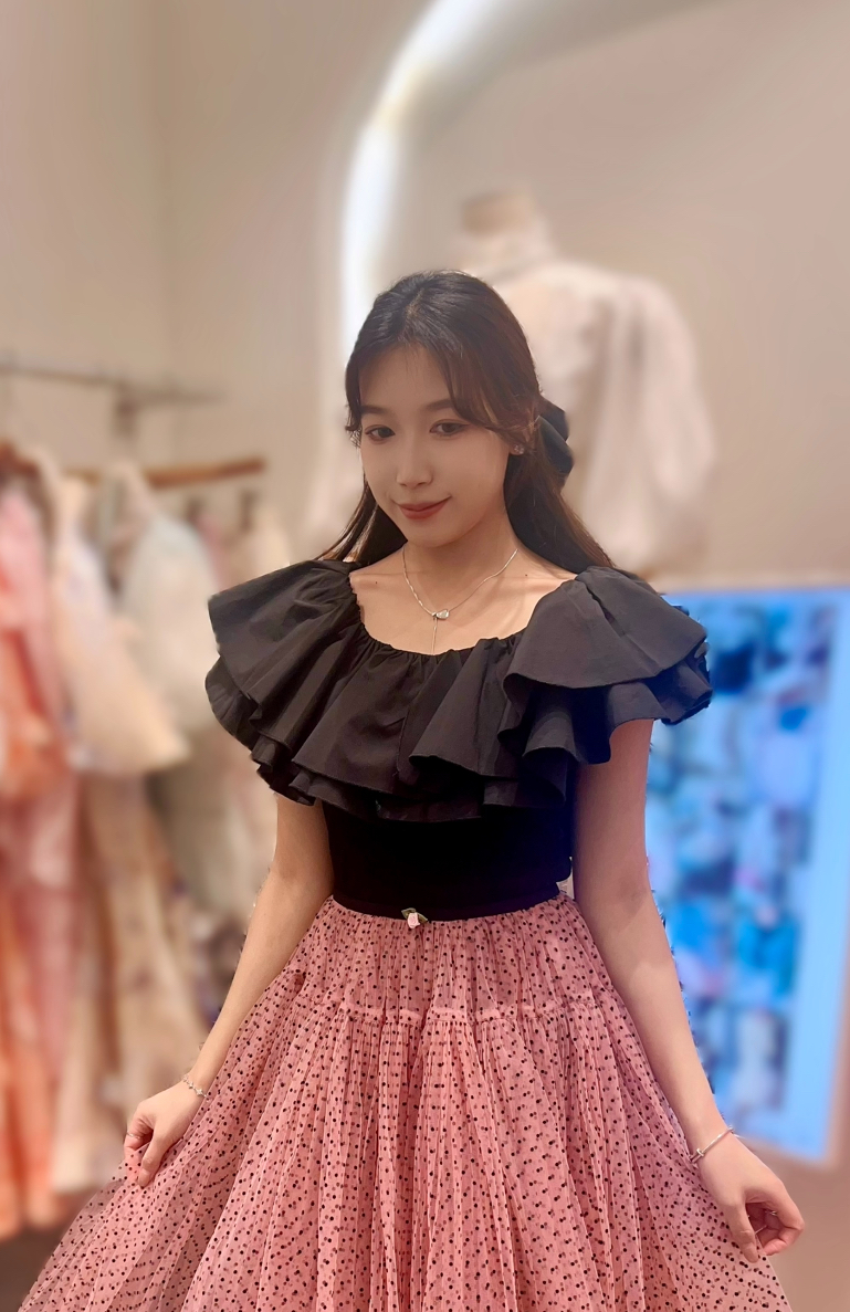 AW23  上衣 胸38-50 長20.5 $499 (一口價)