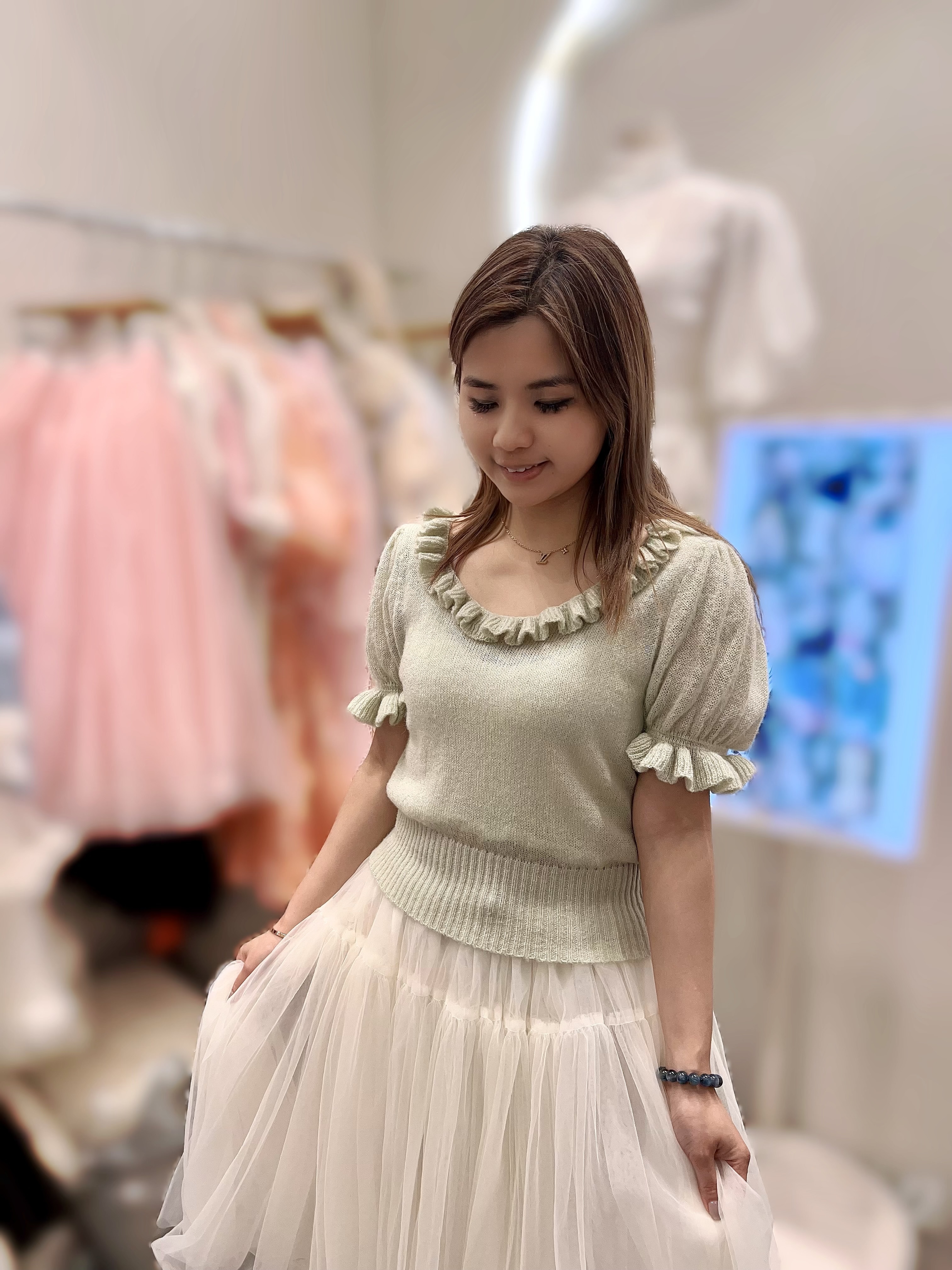 AW40 胸42 長19$409 (一口價)