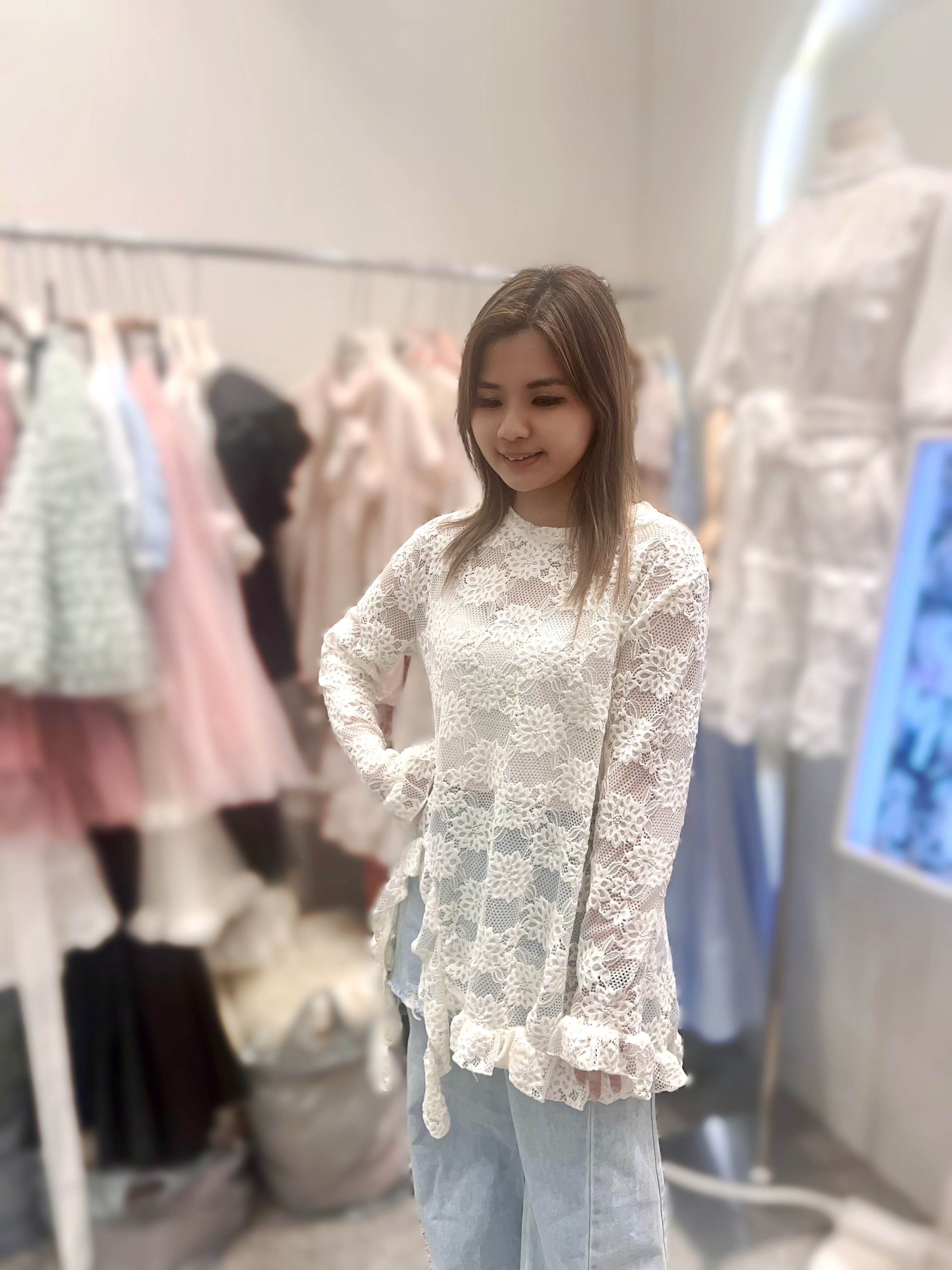 AW34 胸  44 長20-30     $459 (一口價)