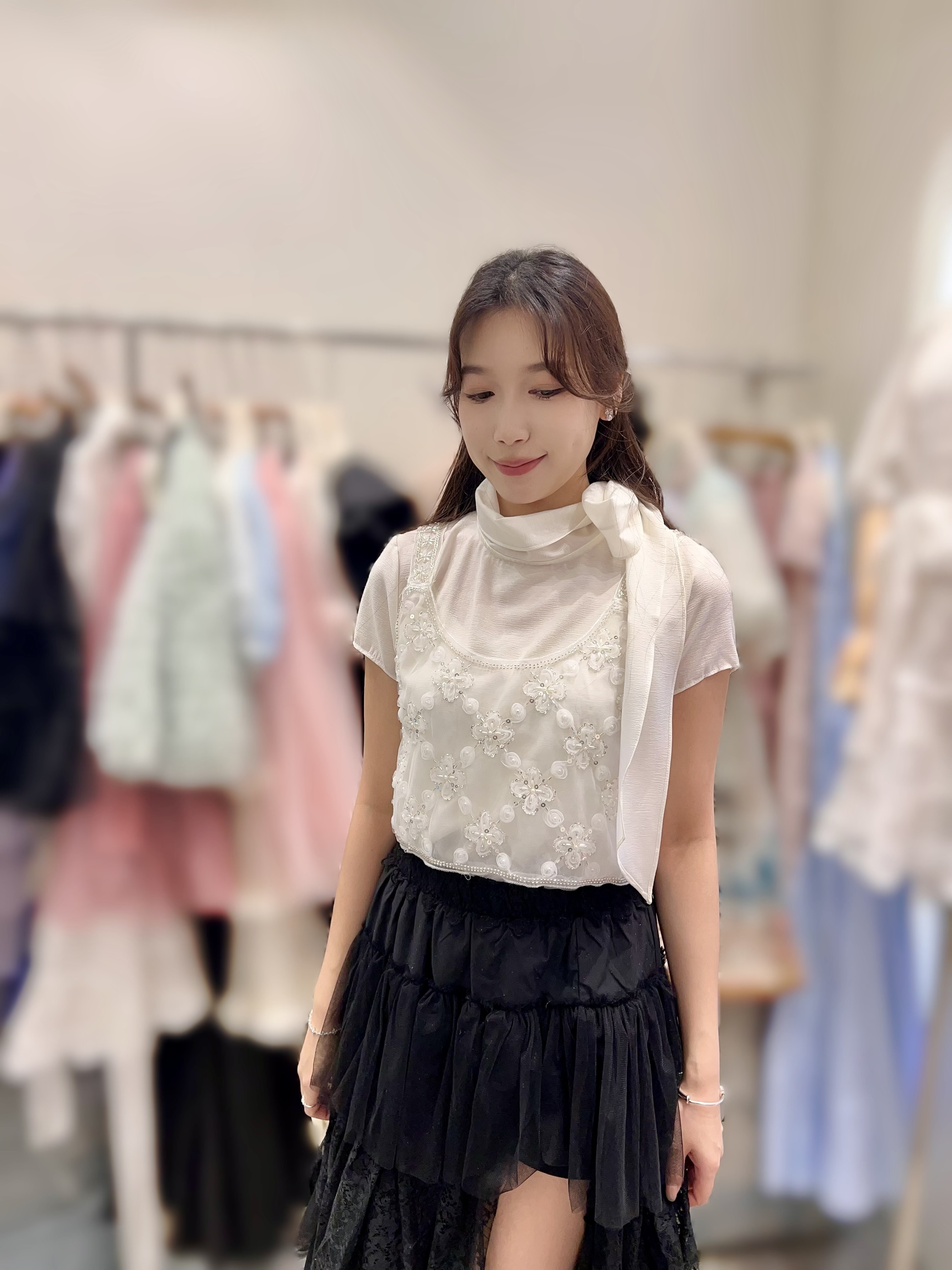 AW14  閃石背心 （不連打底）胸40 長16 $399 (一口價)