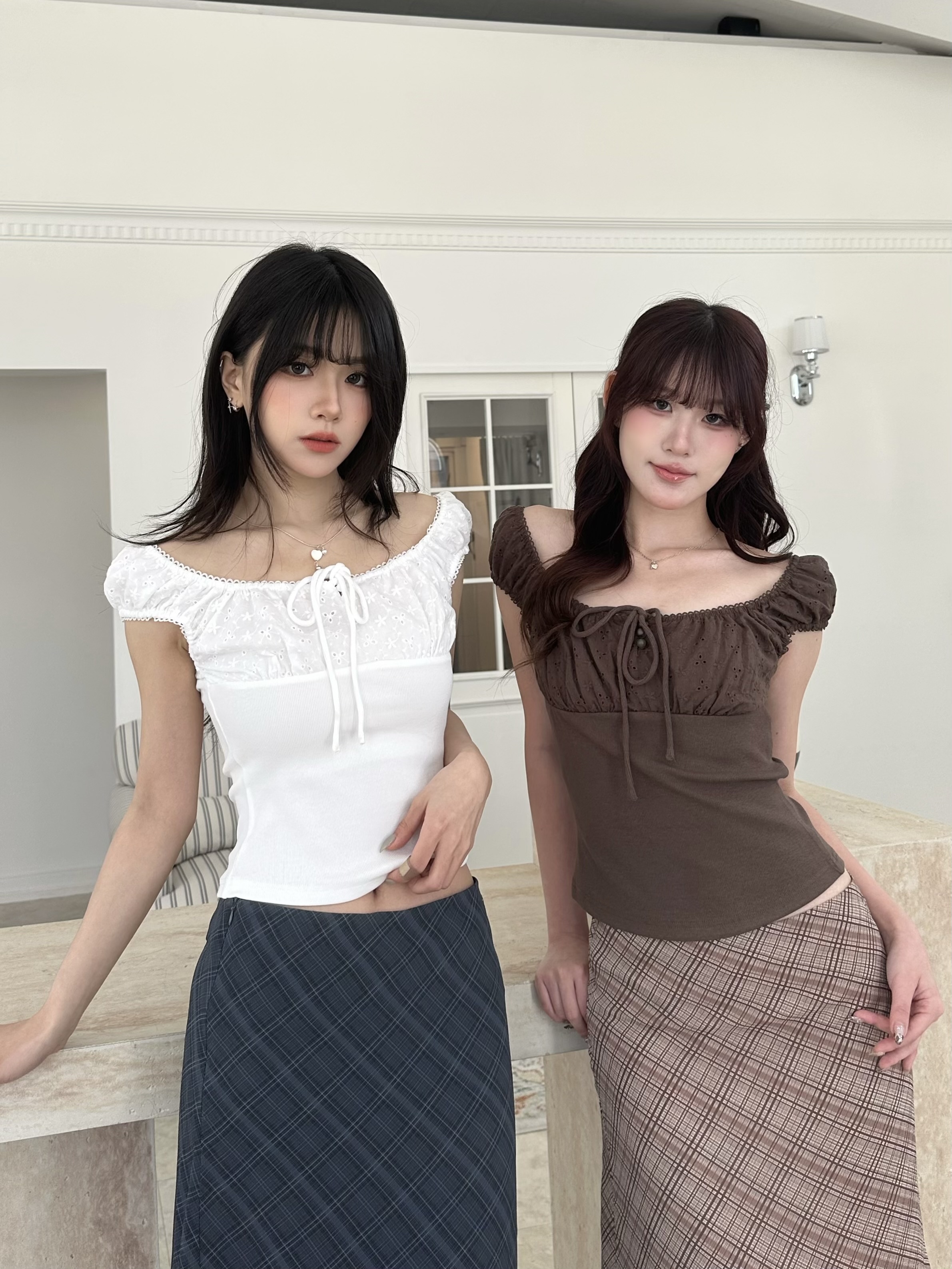 法式蕾絲收腰曲線上衣