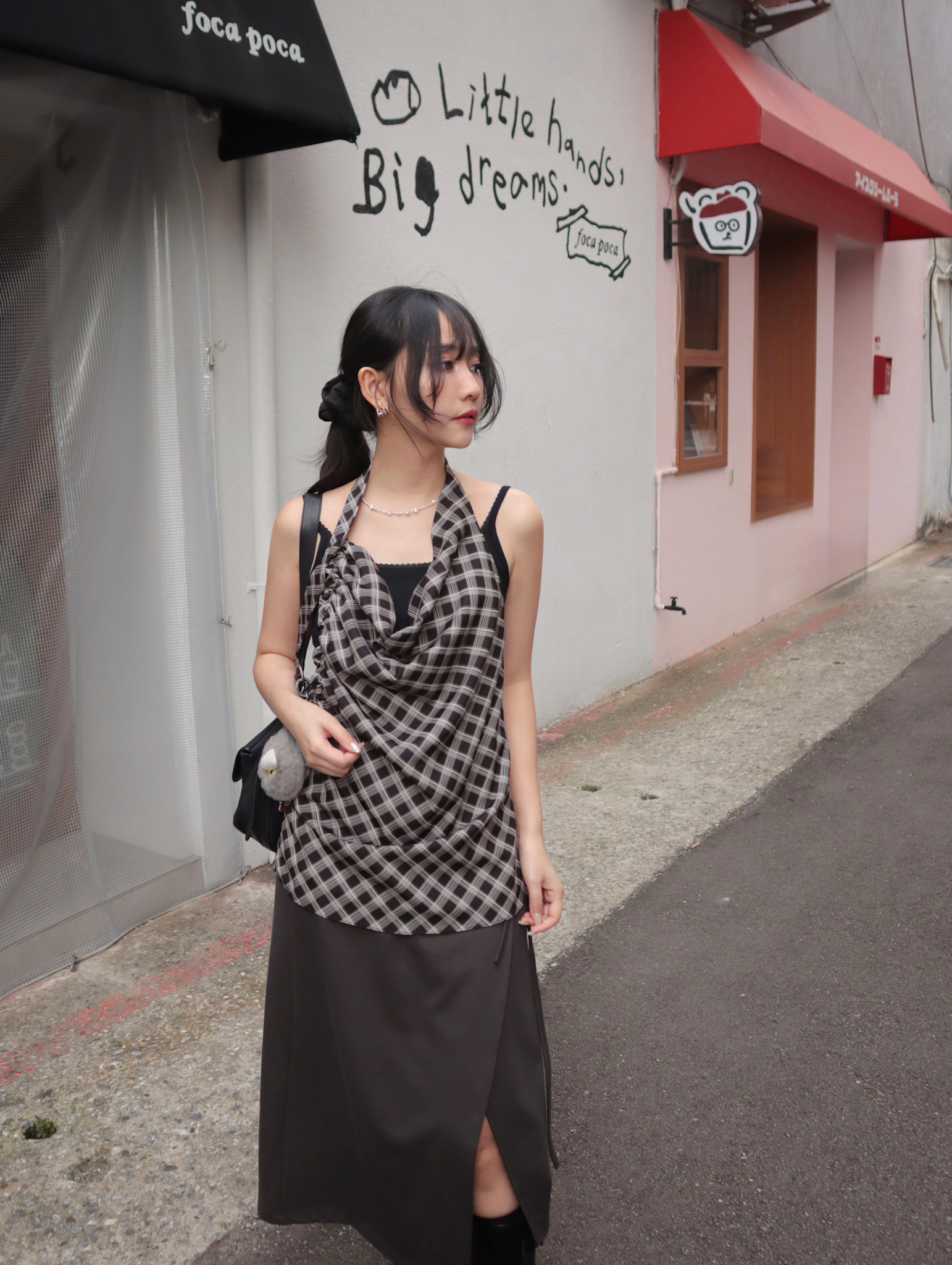 26B102 大牌感 簡約時髦繞脖緞面格紋背心 (自留推薦)