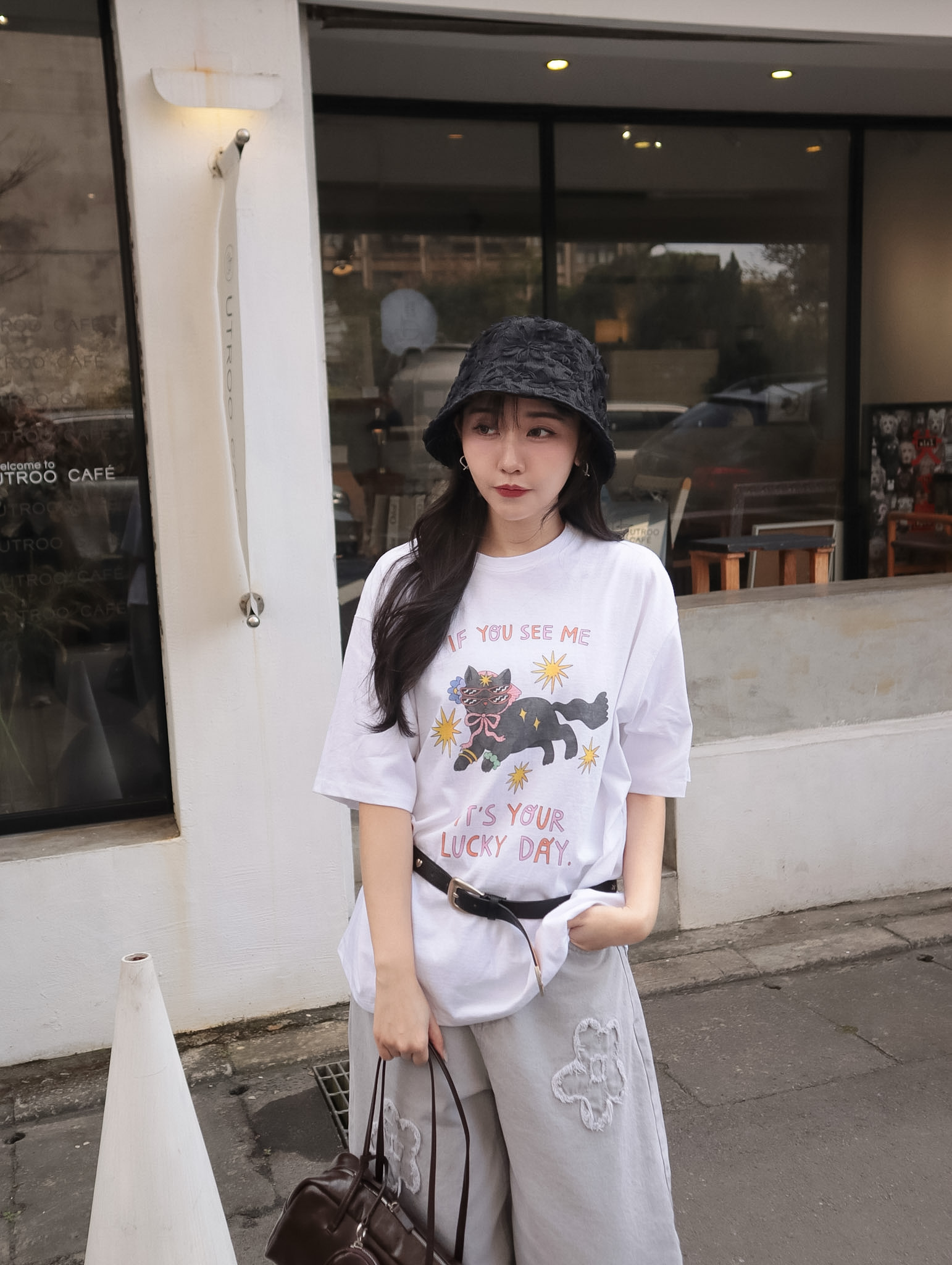 26B108 怪可愛的 怪怪貓咪Tee (姊妹包色自留款)