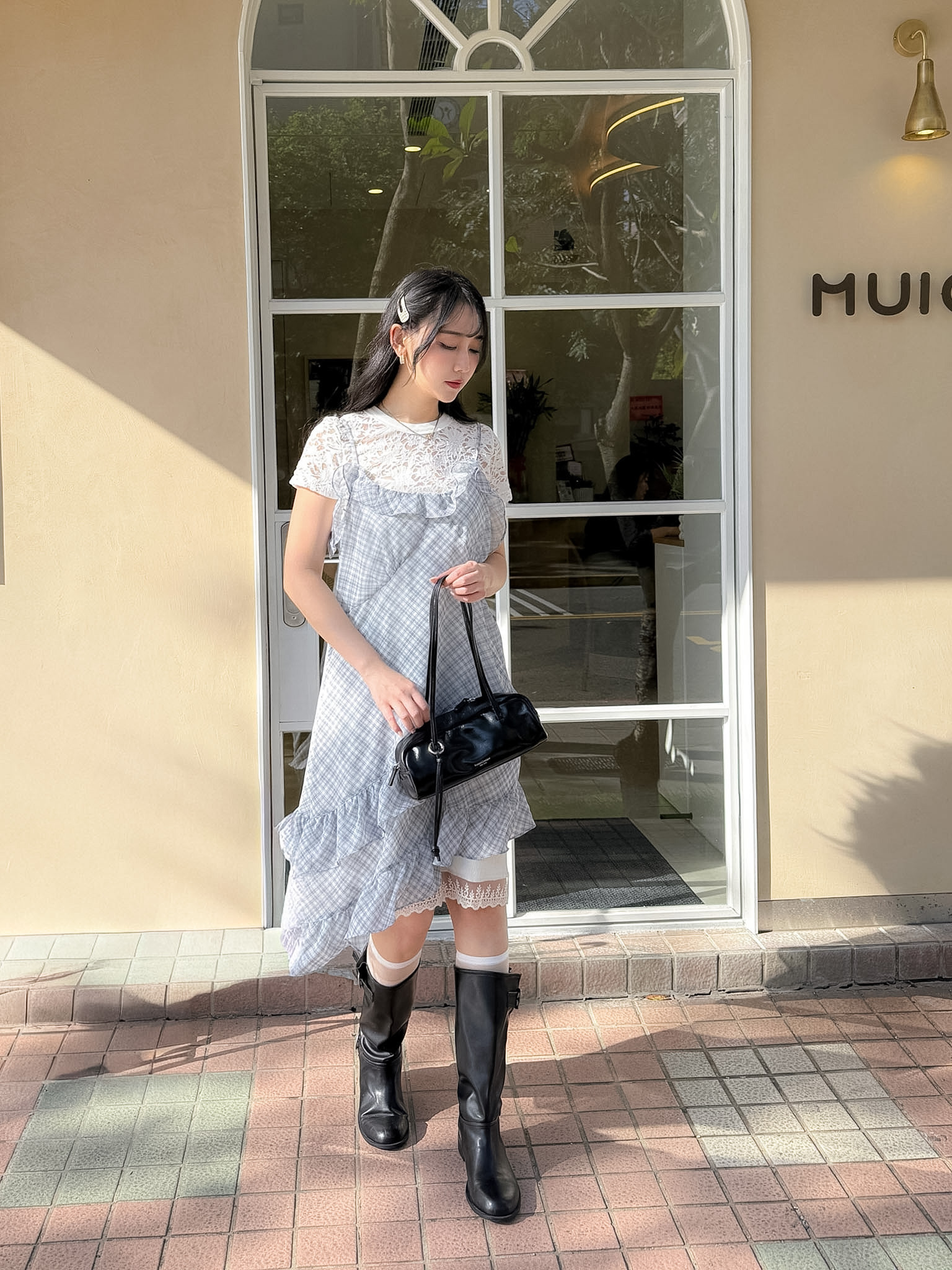 26B123 Parc Monceau 城市裡的高級美好 荷葉斜襬細肩帶多層次格紋背心 (韓國布料)