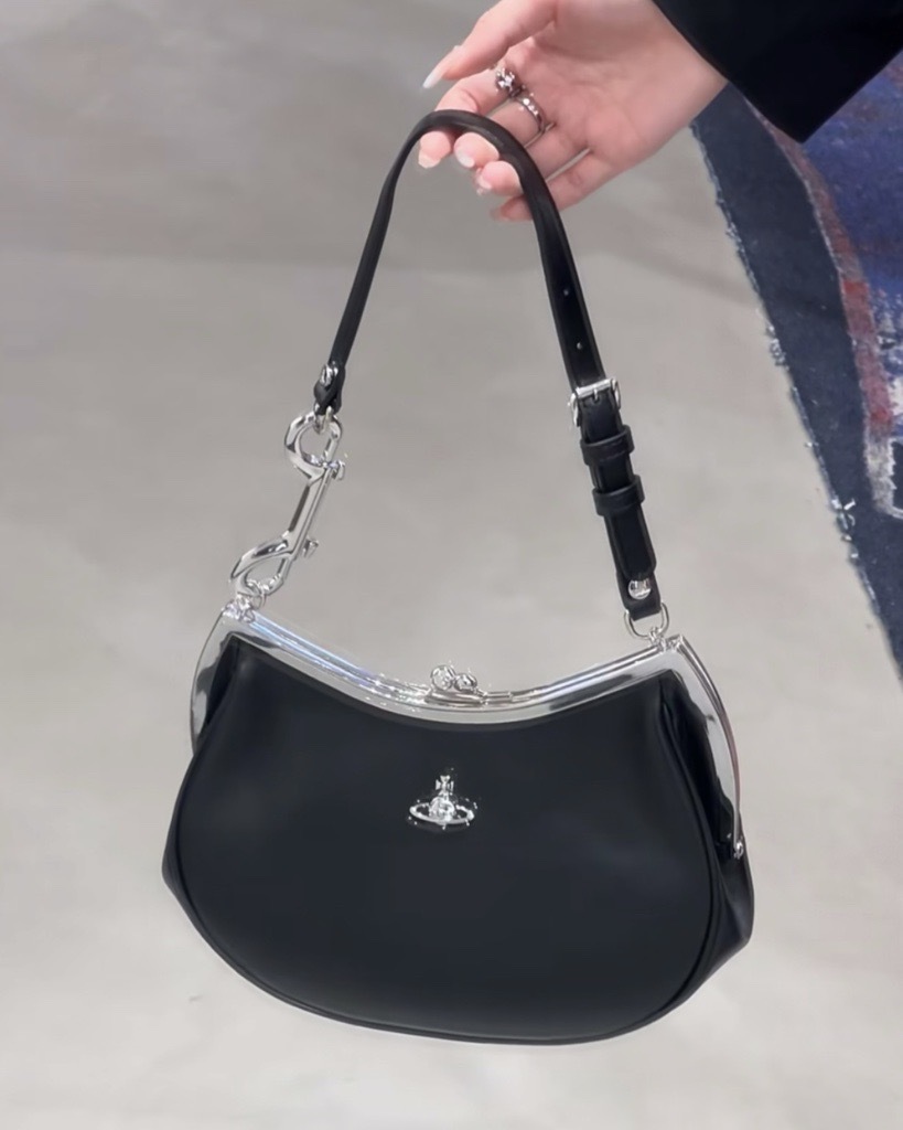 ❰ 香港現貨 ❱ Vivienne Westwood Shoulder Bag