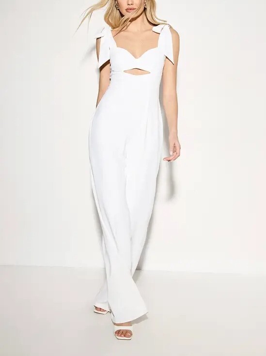 White Bow白色蝴蝶結肩帶桃心領Cutout 連身長寬褲