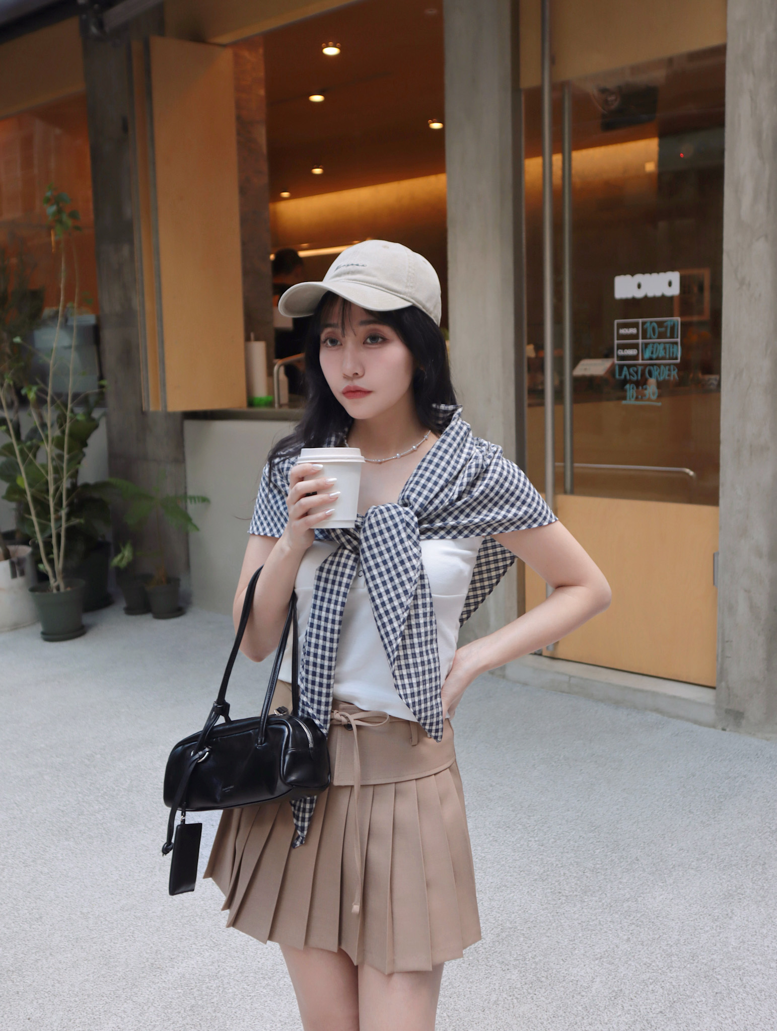 26B110 本期推薦!  回歸舞台可鹽可甜腰封拼接百褶短褲裙