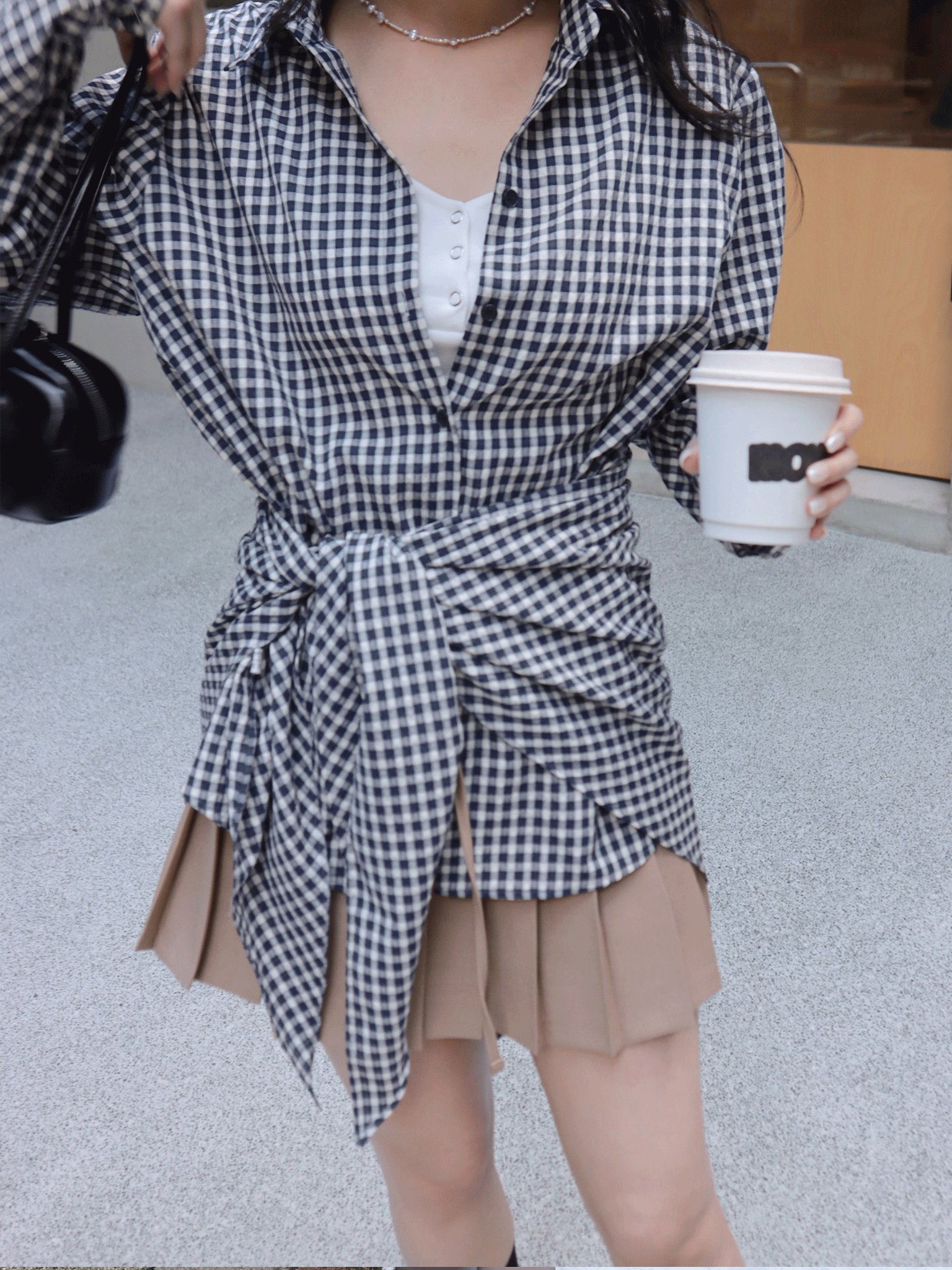 26B114  Monday to Sun 質感日常版型極佳的格紋襯衫+三角巾Set (韓國布料) 自留大推款