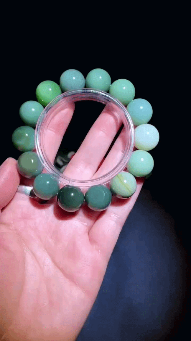 38730 和田玉手串