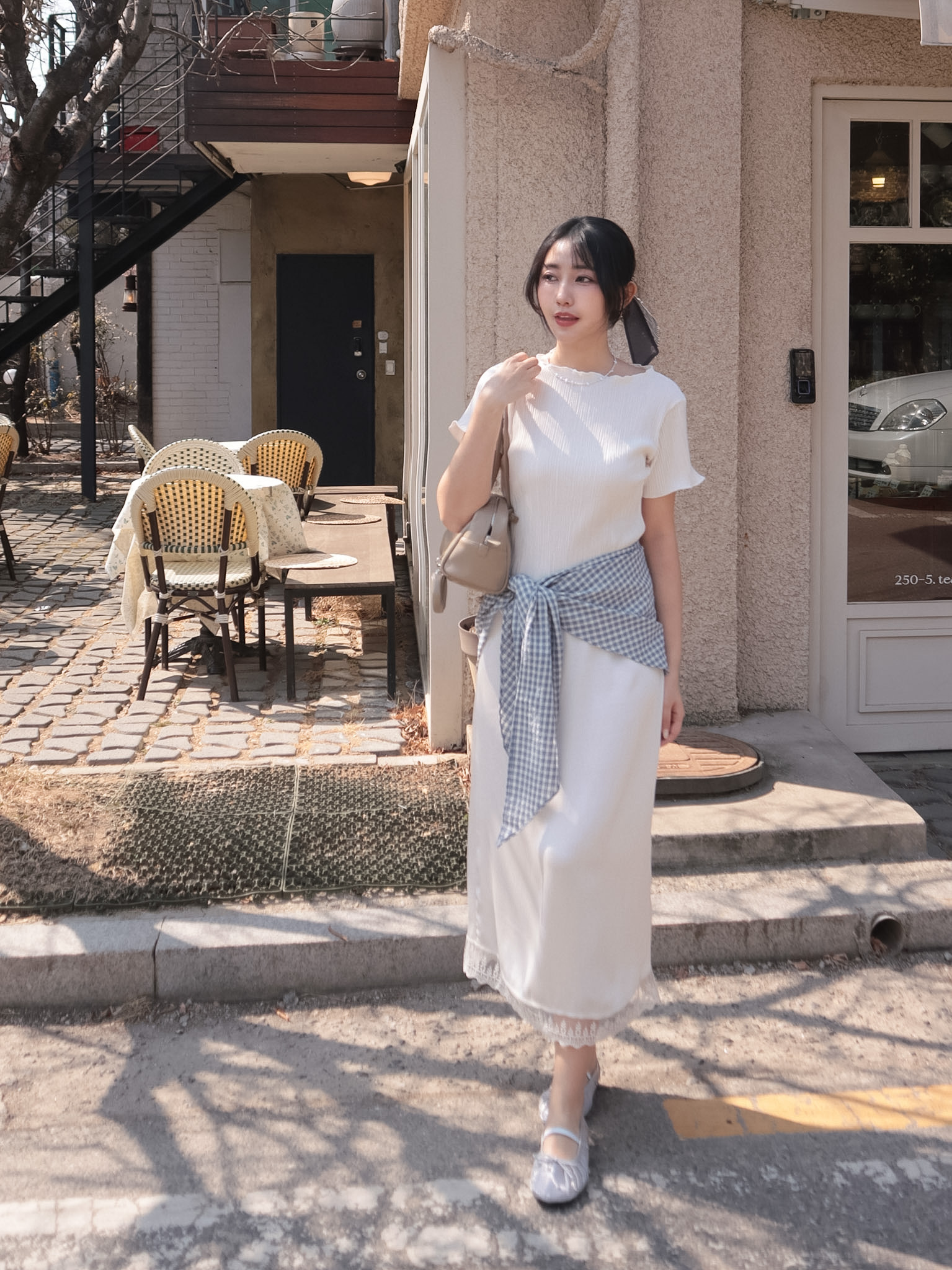 26B118 必須稱為每日Tee 超好搭的細坑條皺皺彈性上衣(不易皺可機洗)