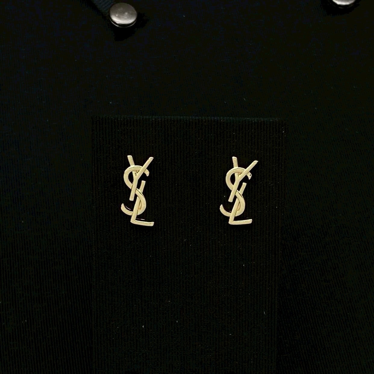 18k YS”經典1cm單字母高奢定製耳釘