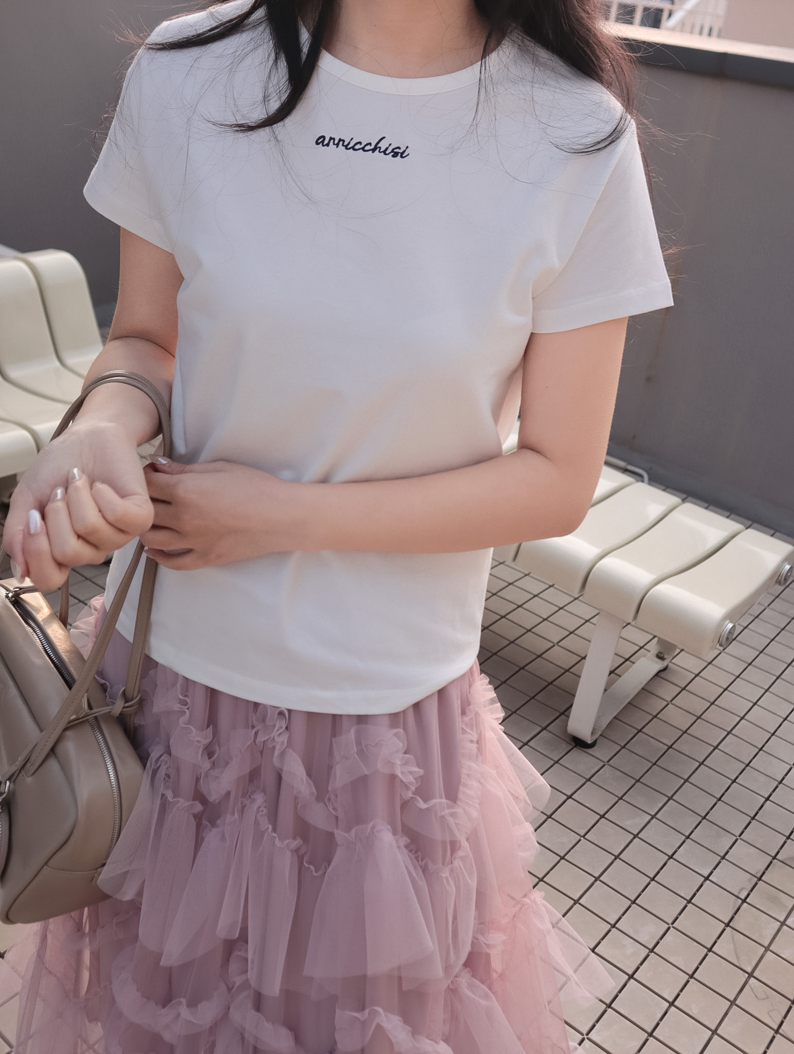 26B126 本期推薦!質感極佳 高磅莫代爾棉修身刺繡短Tee