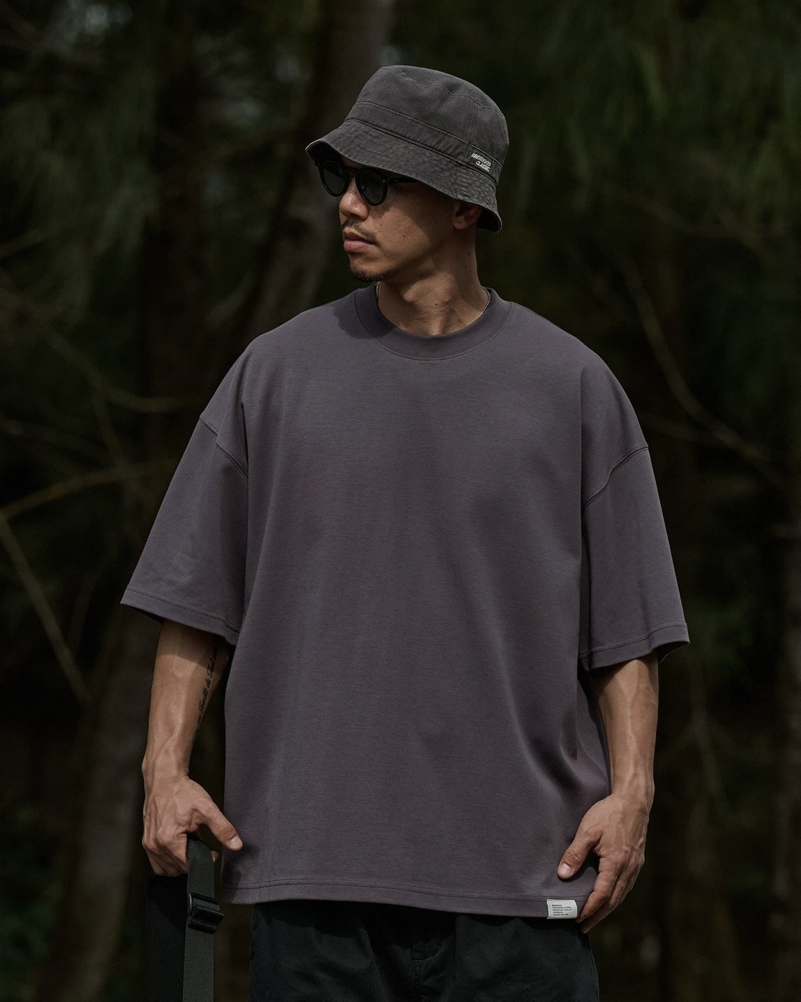 #預購 Broshood 26SS 日系寬鬆簡約 涼感 後肩凸膠印花 基礎款 短踢 三色