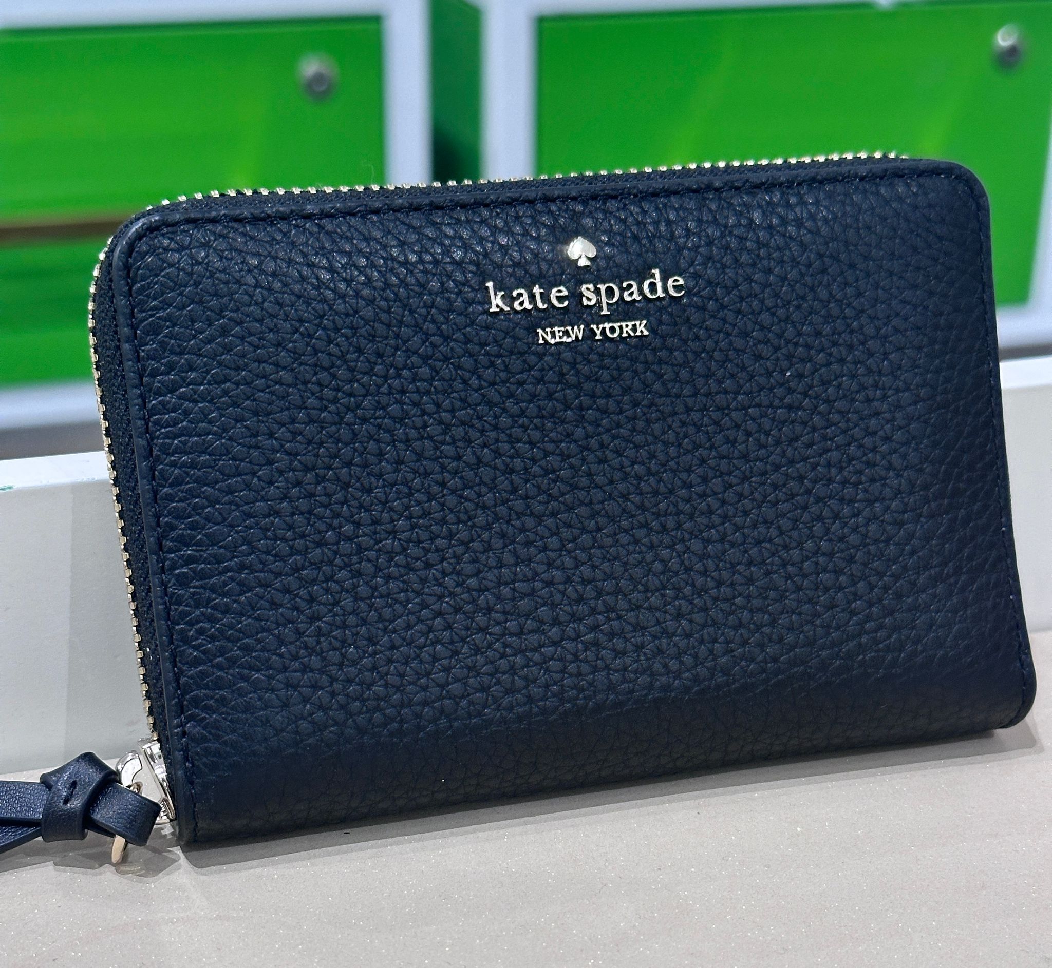 RQ143 KS 黑色Knott中銀包 Knott Medium Wallet