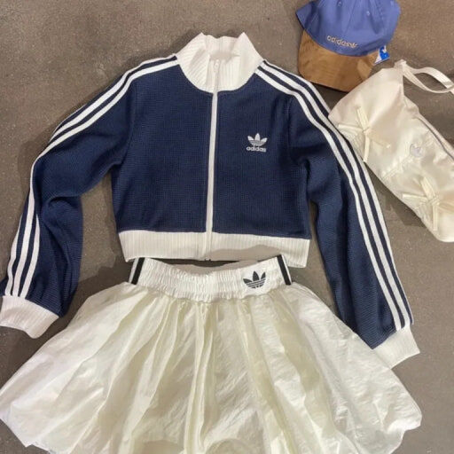 【Luxury】 ADIDAS運動外套立領外套 短版 休閒 華夫格針織外套 女款 藍白 華夫格 三葉草 短版外套 KC2646