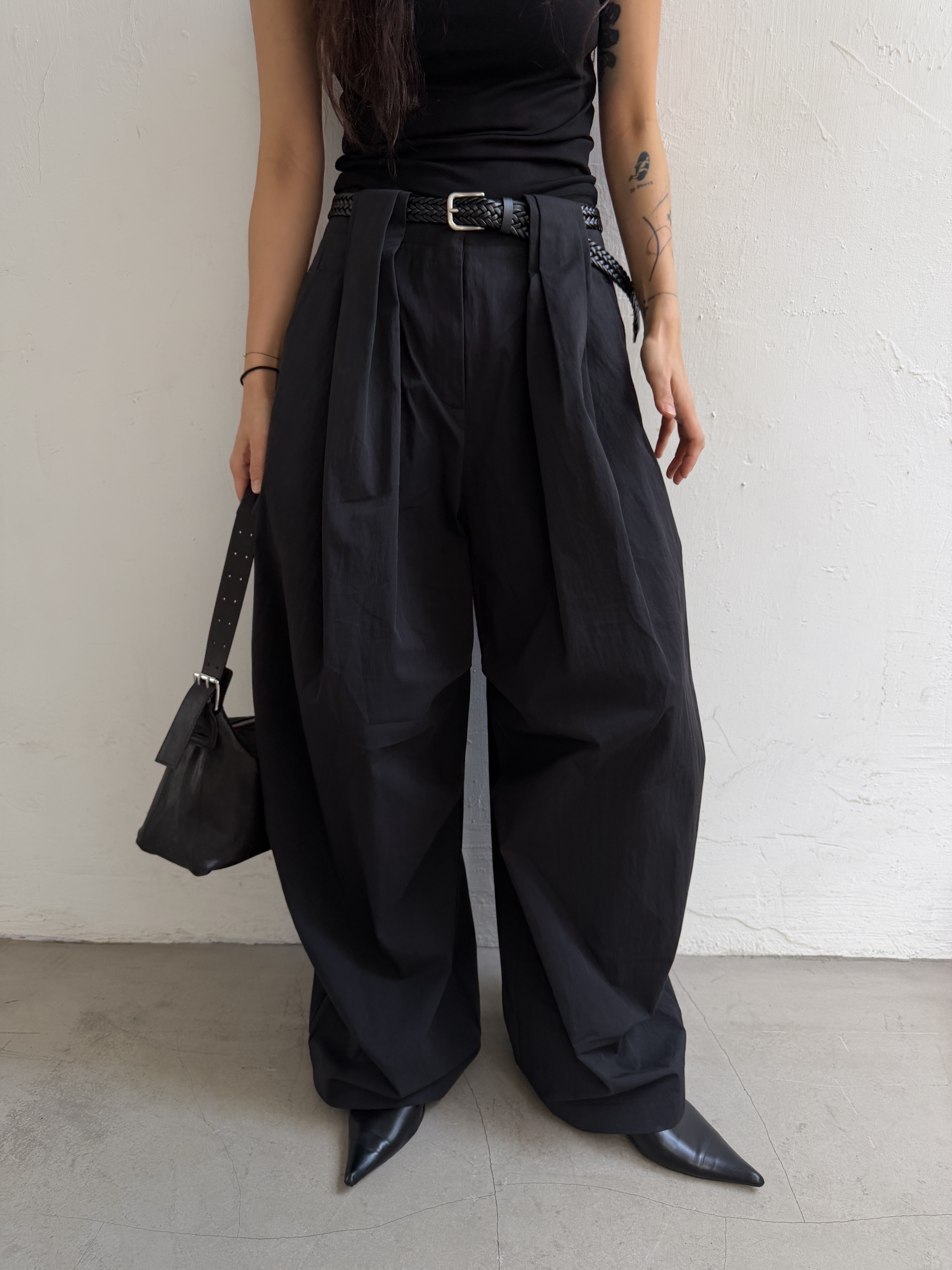 Belted set nylon trousers