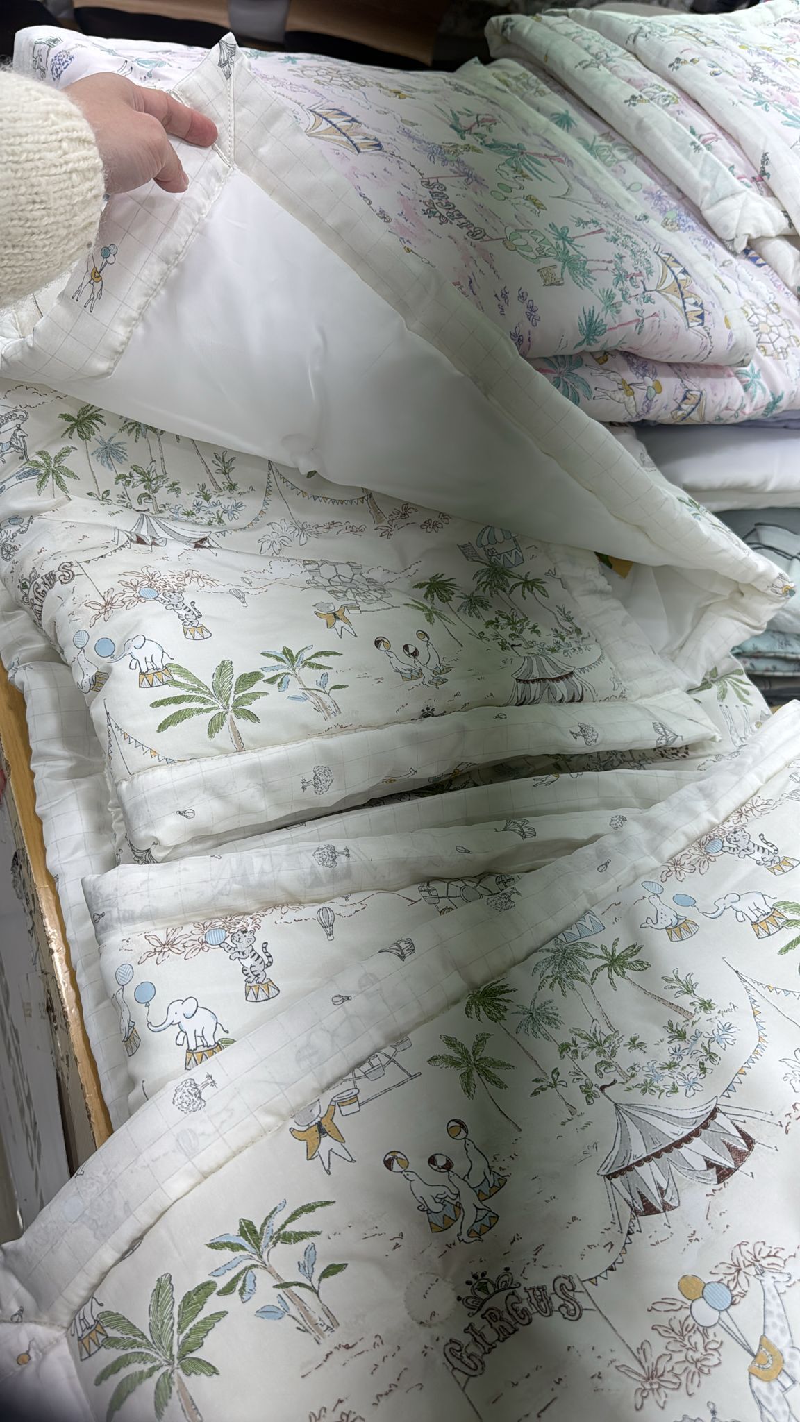 [韓國棉被] 冰冰涼感・膠原蛋白天絲・栗米棉填充｜夏日動物樂園 涼感冰冰被 2色（關鍵字：GJ85）