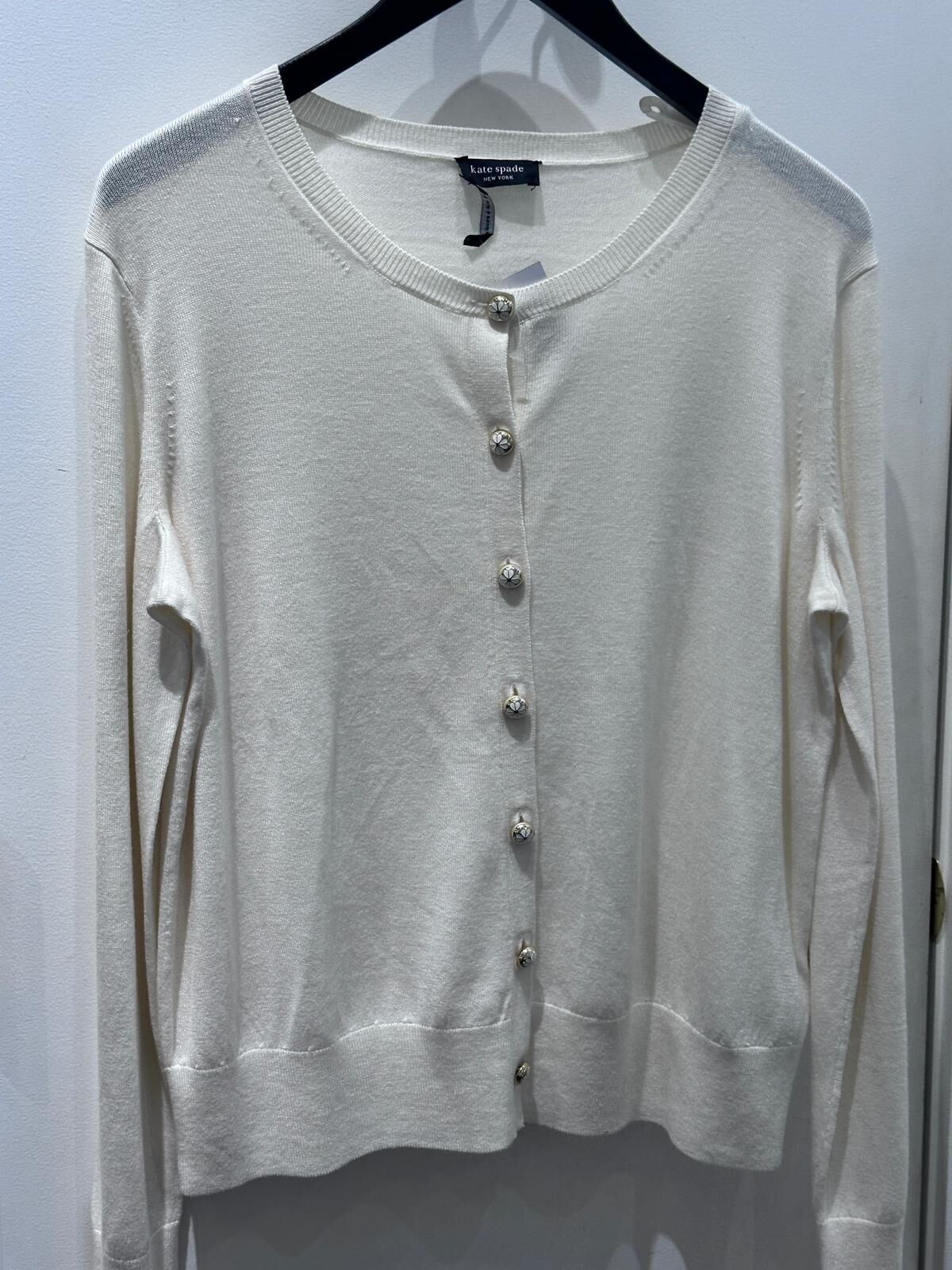 RQ159 KS 象牙白色長袖針織外套 Spade Flower Button Lightweight Cardigan