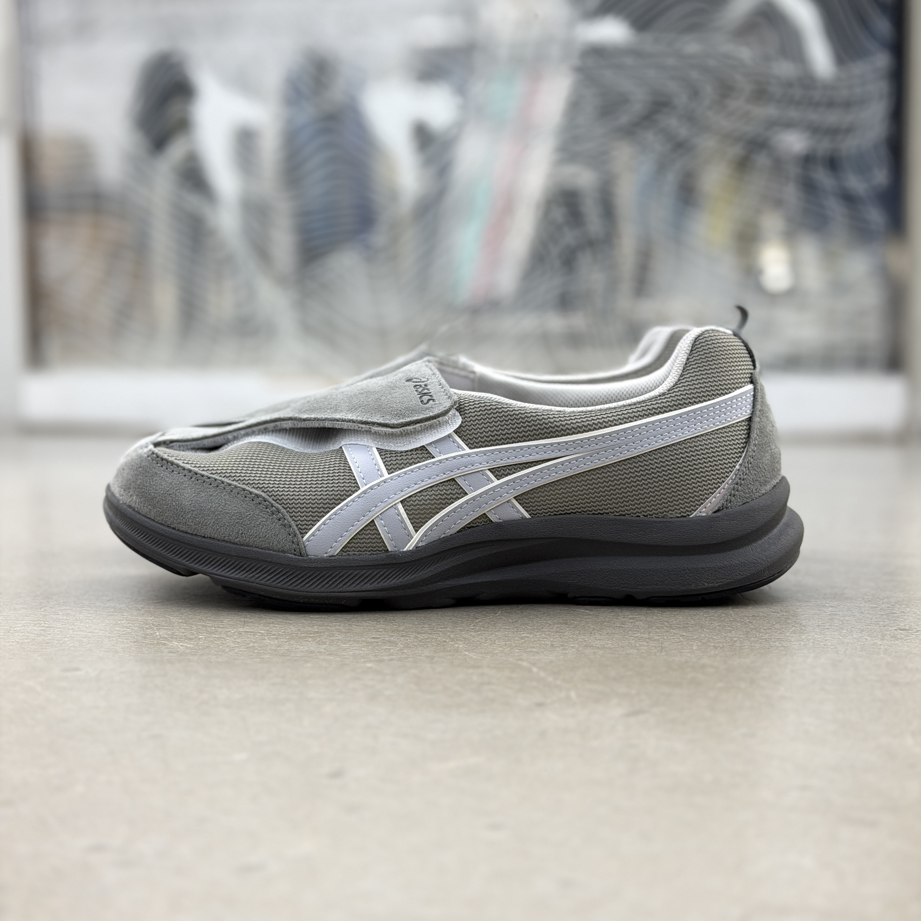 Asics Life Walker- Grey