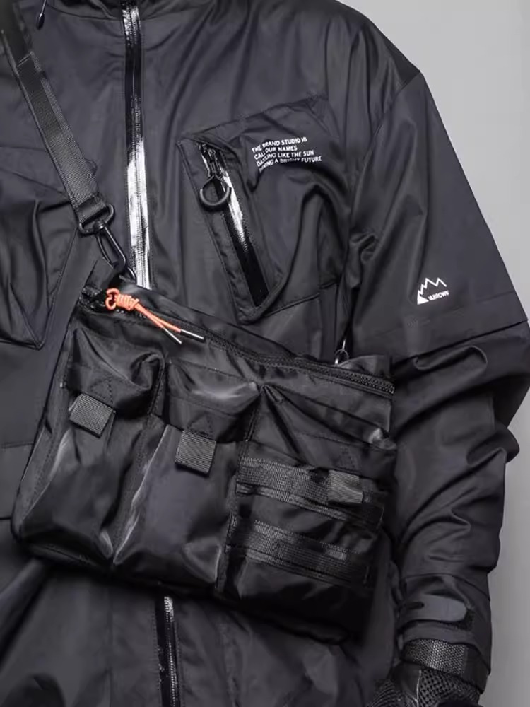 𝙏𝙀𝘾𝙃𝙒𝙀𝘼𝙍 工裝多口袋機能單肩斜跨包