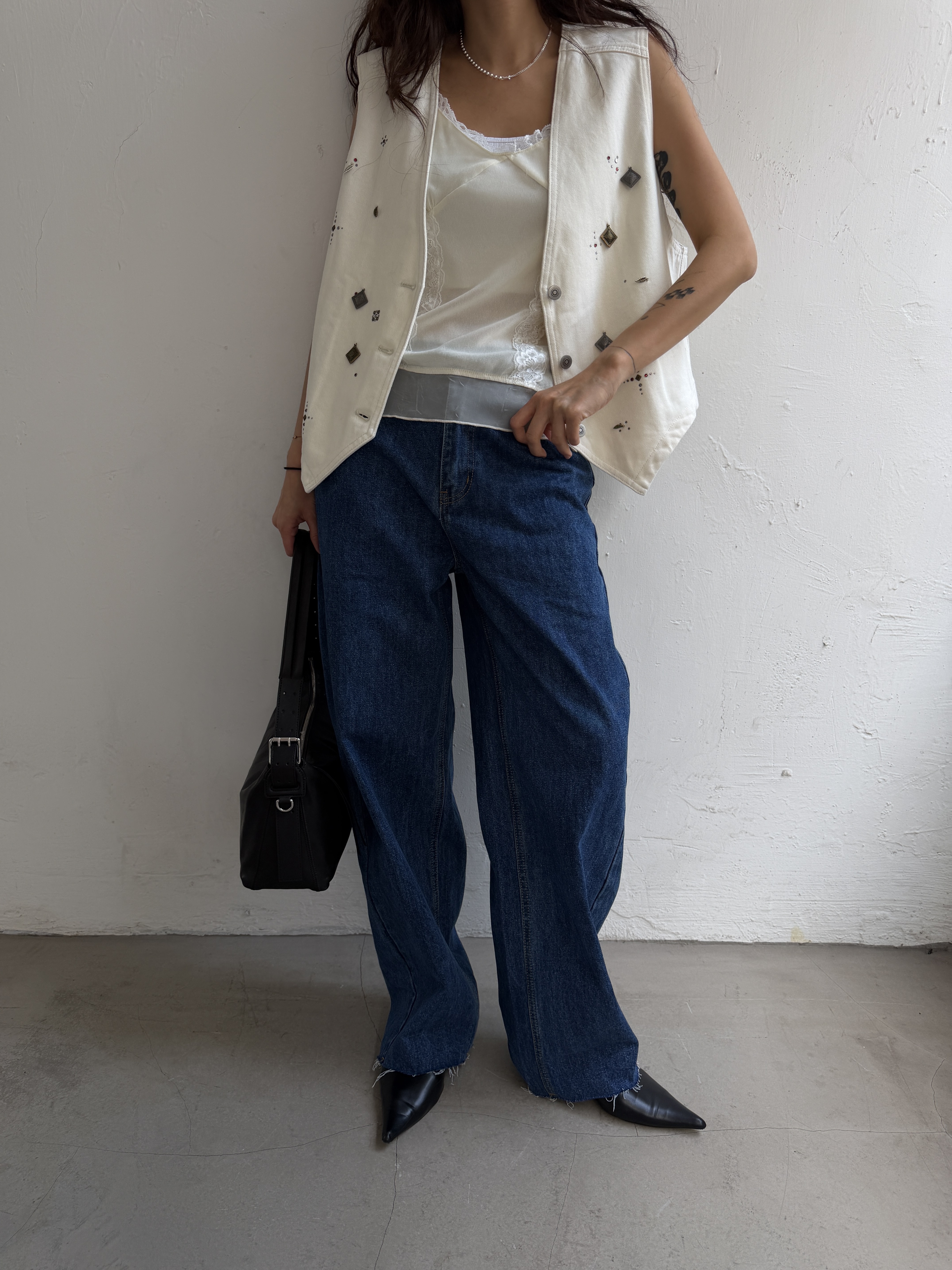 Studs trim Japanese style denim vest