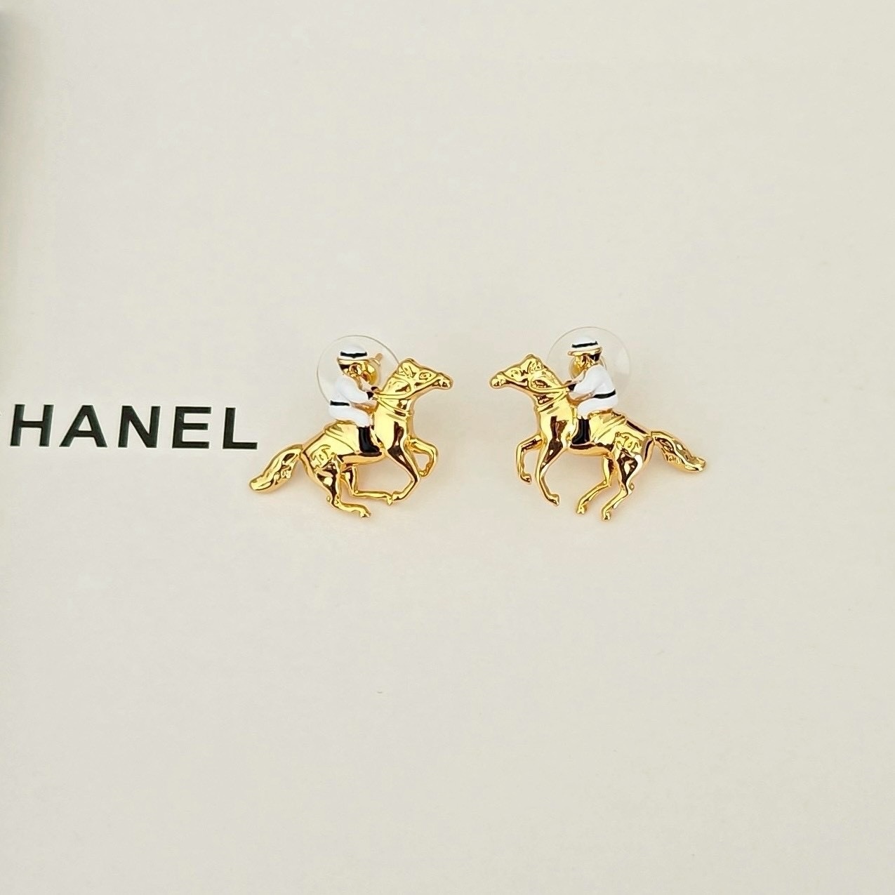 18k 香奶奶26p白人小馬駒高奢定製項鍊/耳釘系列