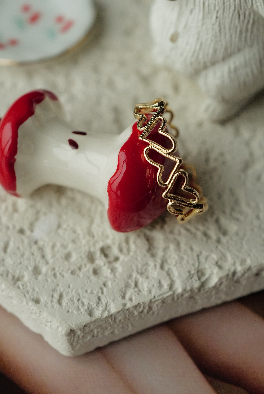 CL48簍空愛心戒指