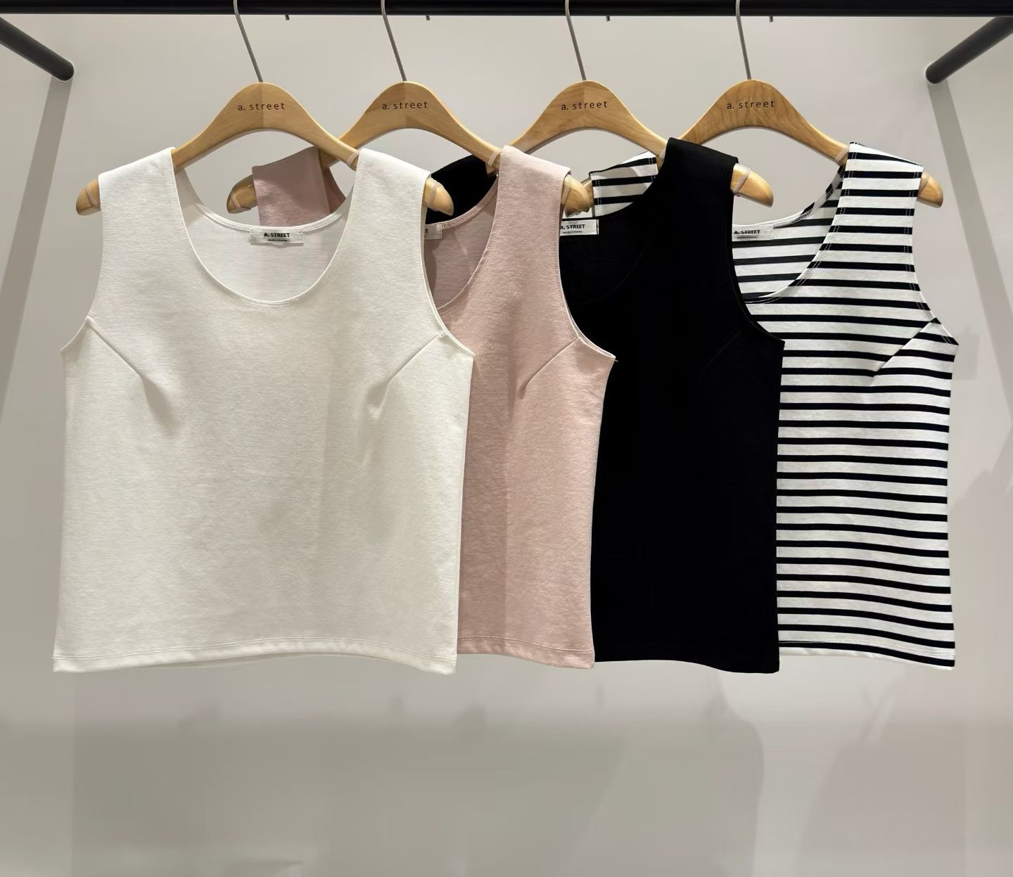 AT6001 必備夏日背心 *任選2件$280*