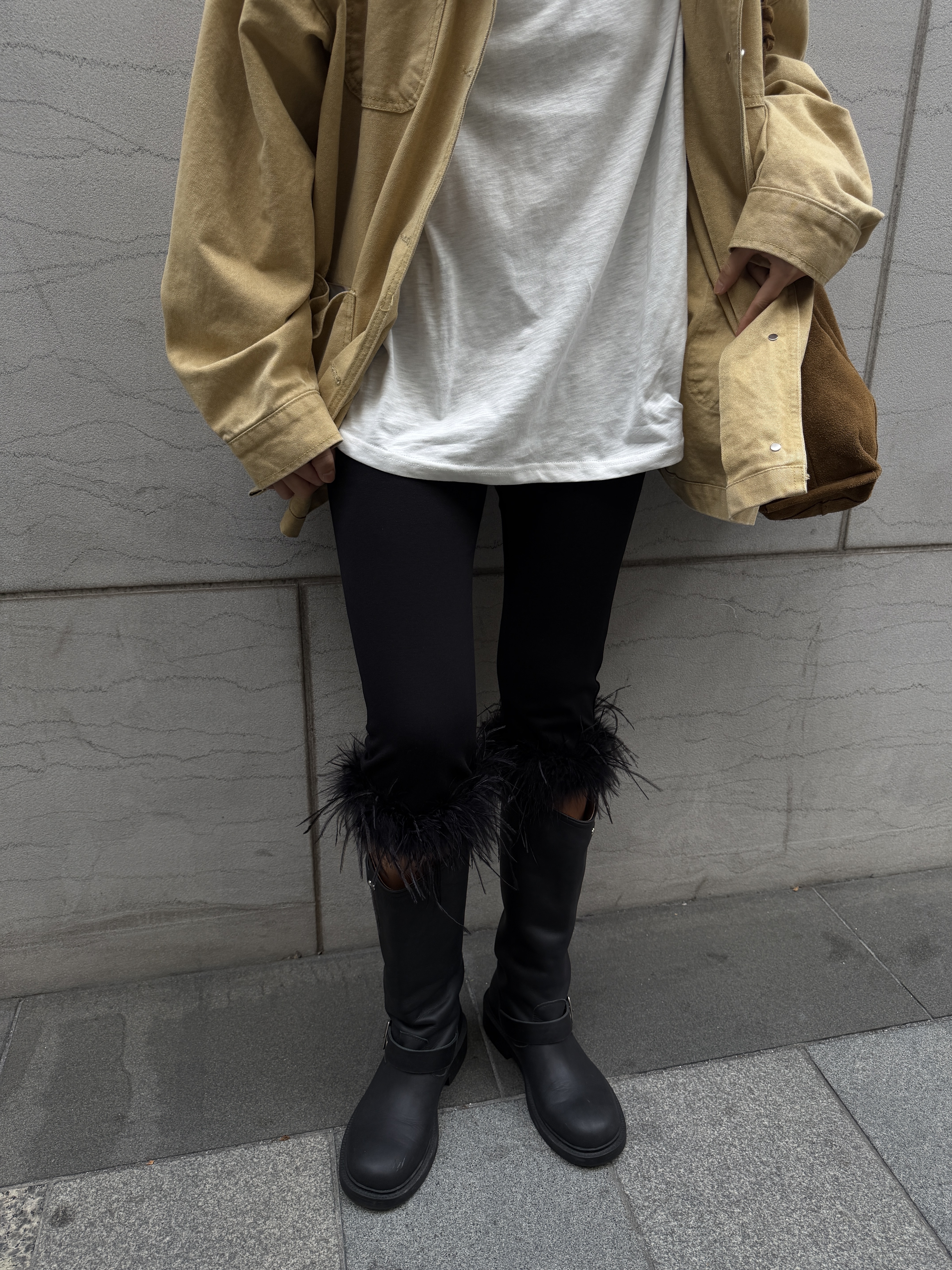 PDD design feather capri leggings