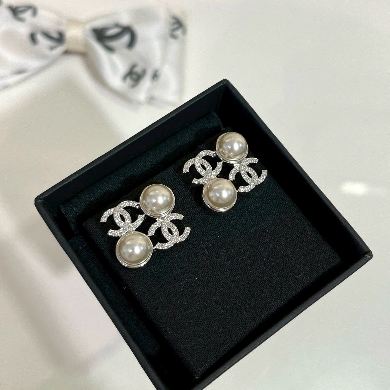 18k 香奶奶25s珍珠方塊滿鑽雙c高奢定製耳釘