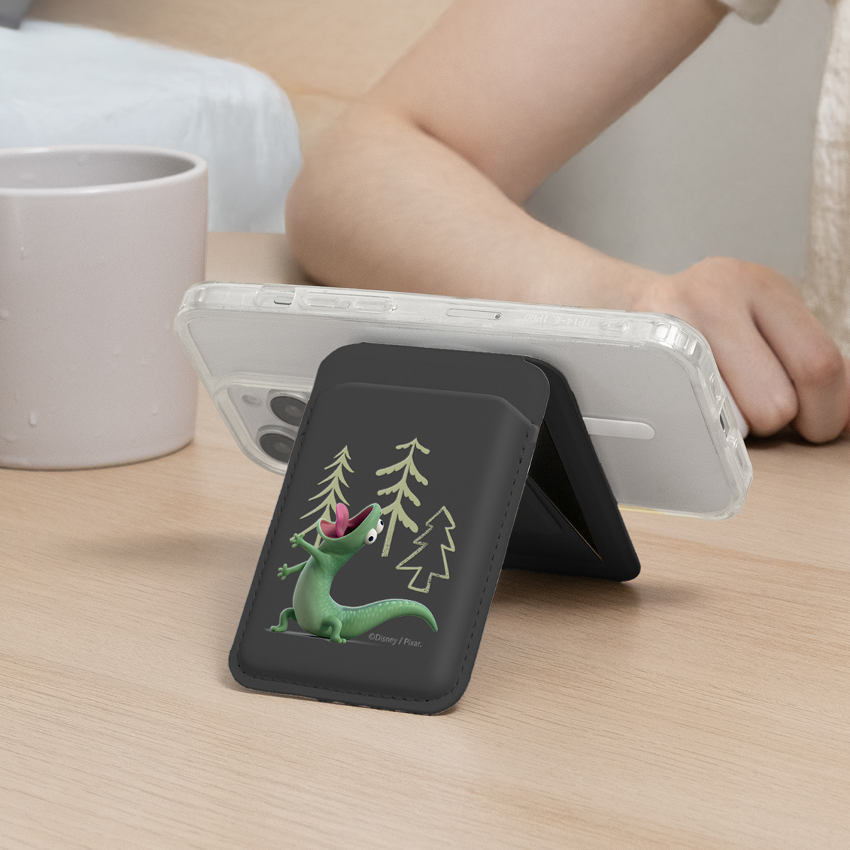 Pixar 狸想世界｜磁吸卡包無段式支架 | ergomi【正版授權】