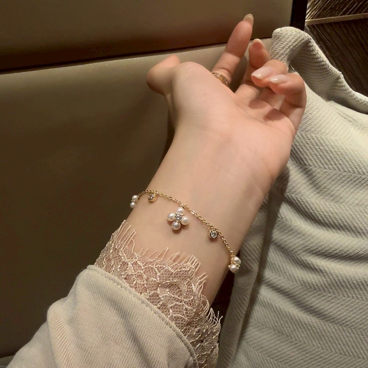 Gy”pearl珍珠小老花鑽小墜細手鍊