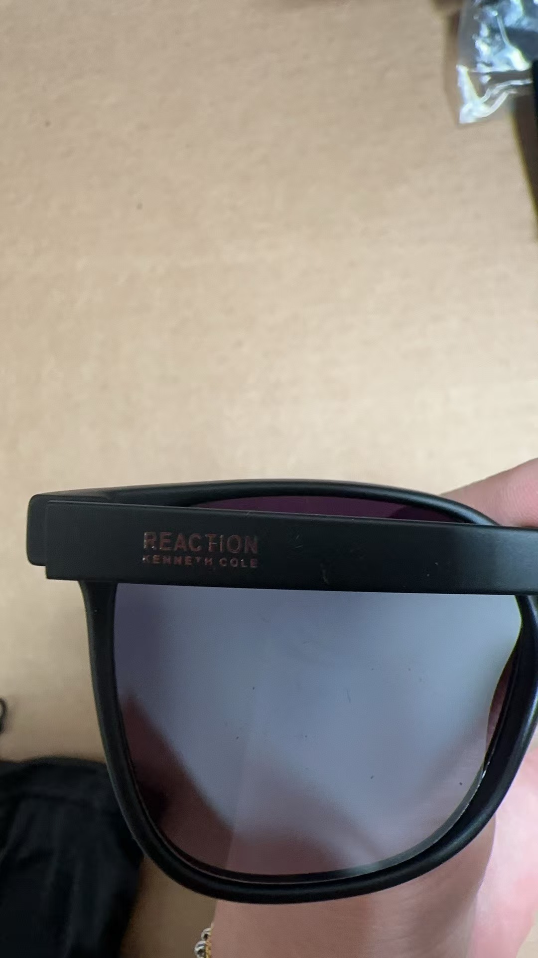 【直播】KENNETH COLE REACTION LX032015 太陽眼鏡