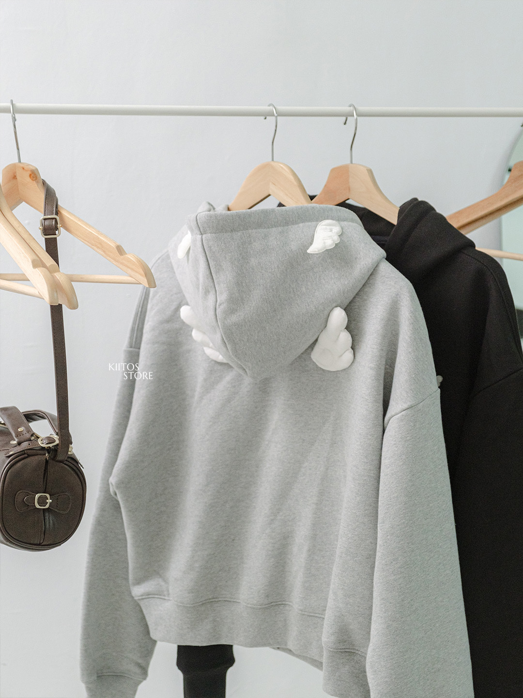 【預購】韓國 Clut Studio 立體 天使翅膀 Angel Wing Zip-Up Hoodie 愛心拉鍊 連帽 外套