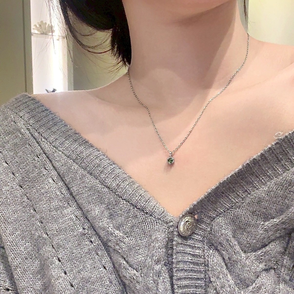 Gy”Bijou墨綠小圓寶石白金墜低奢華細項鍊