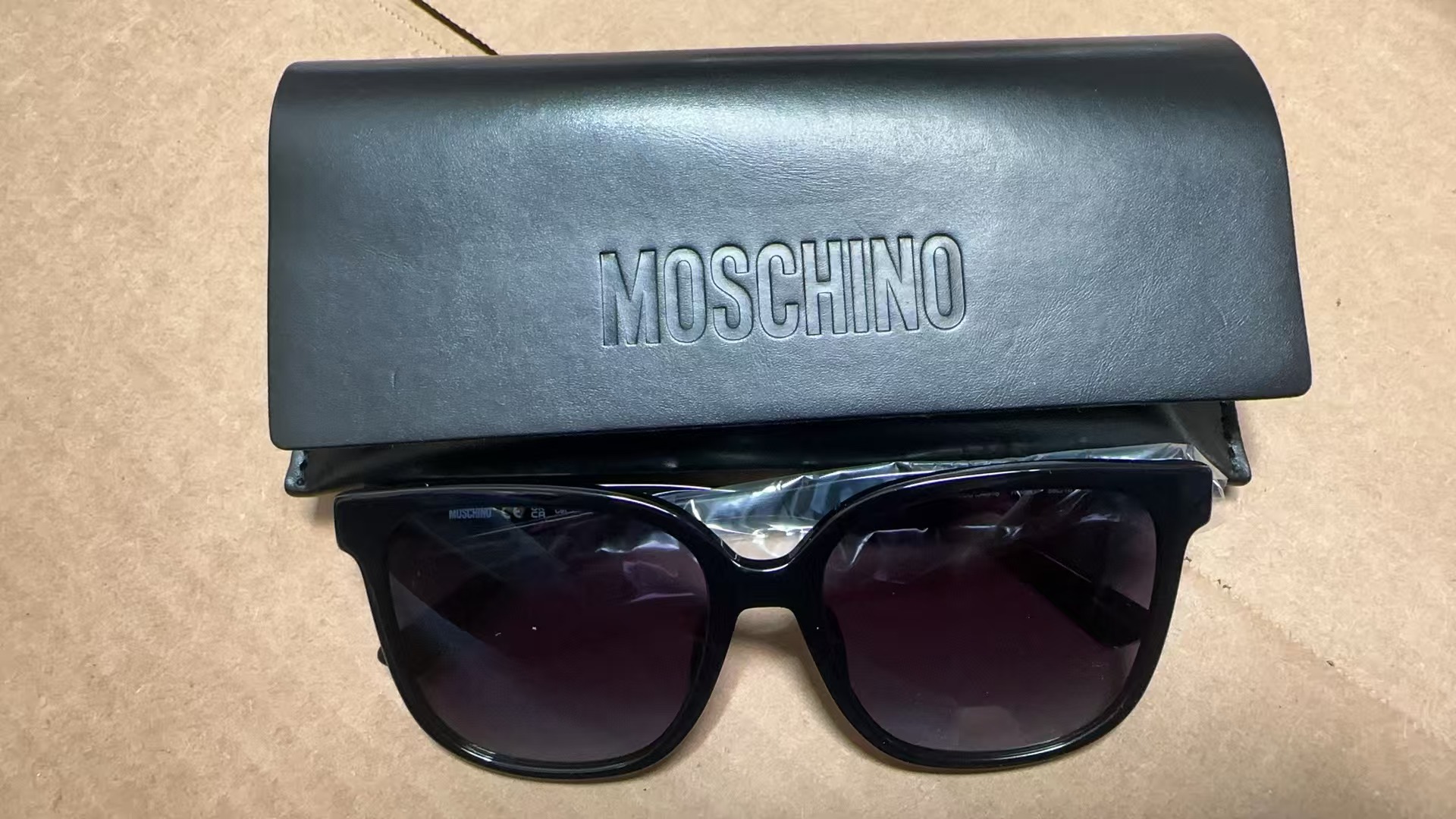 【直播】MOSCHINO LX032024 太陽眼鏡