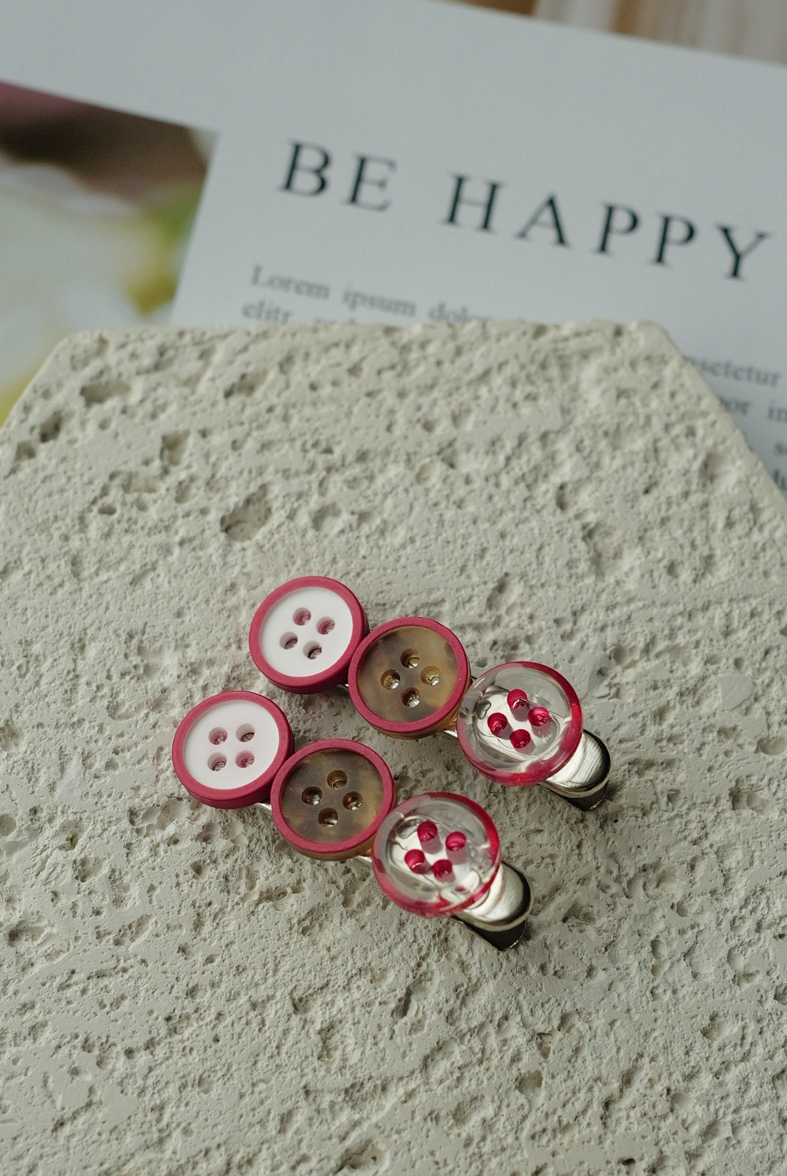 CL53一串釦子短髮夾（紅）