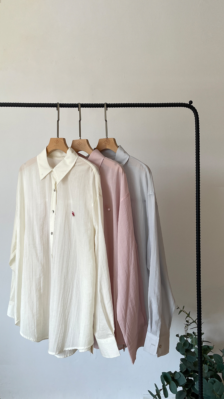 愛心小刺繡麻料襯衫