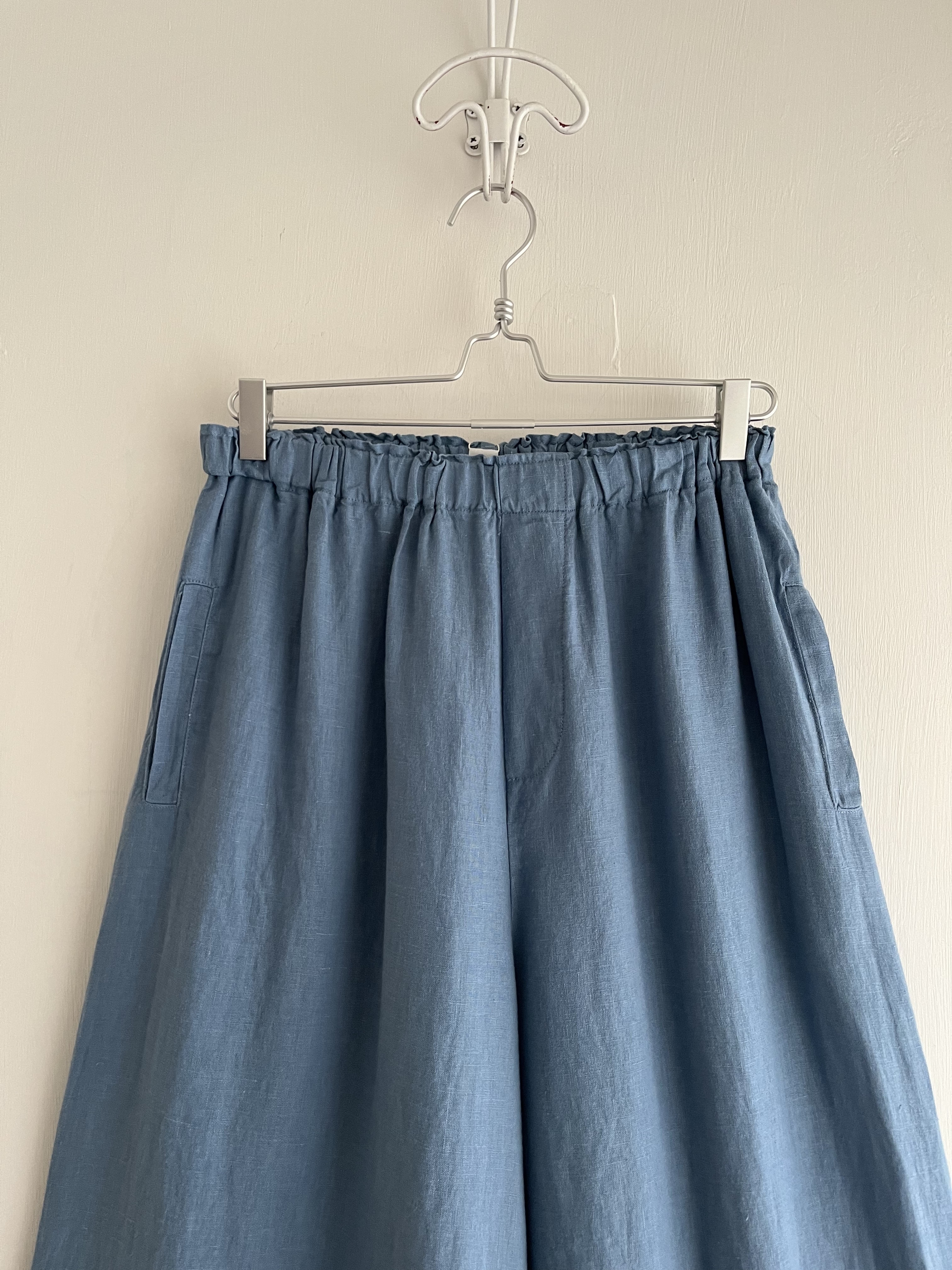 藍色麻質全橡筋闊褲