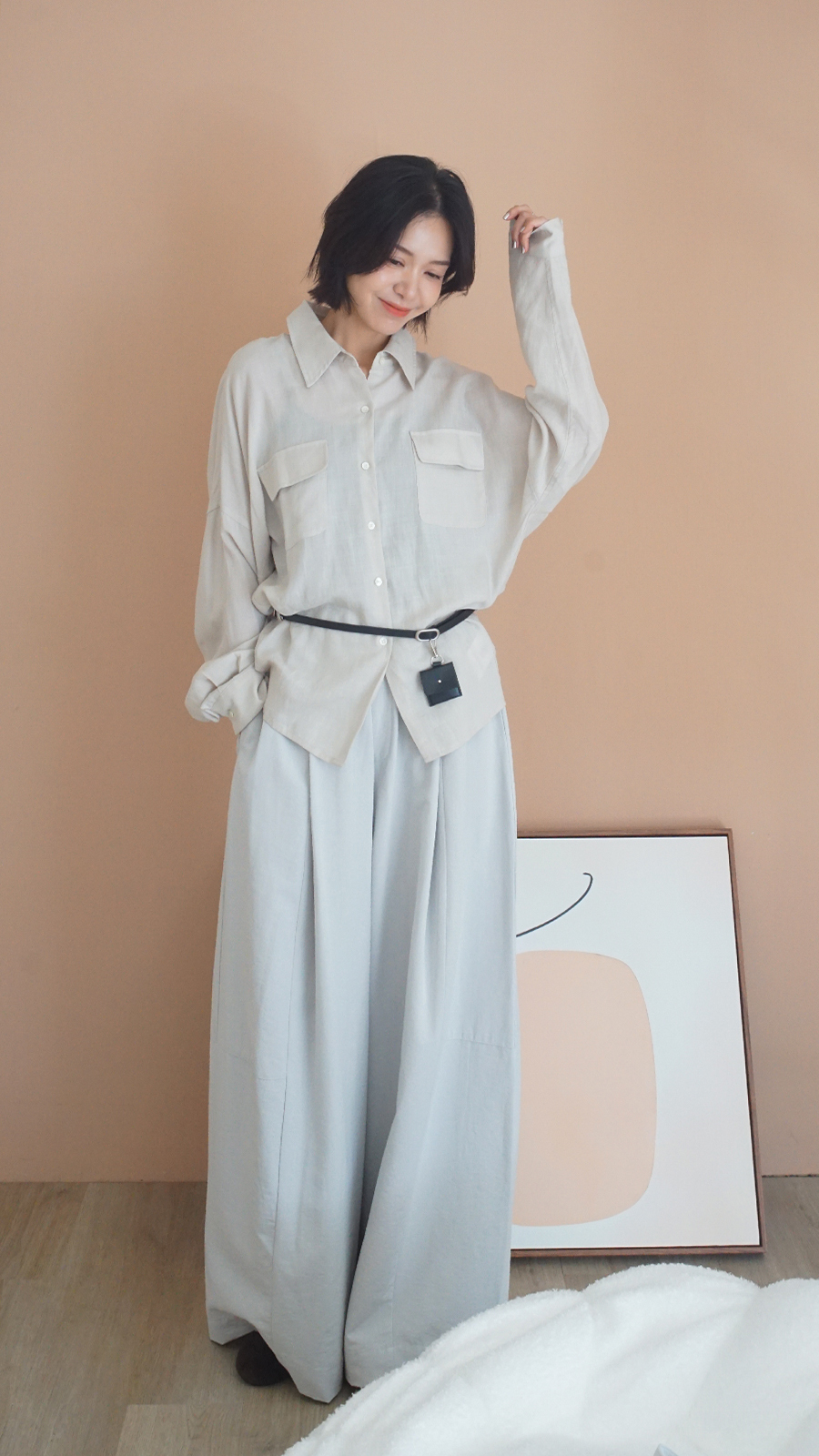 附皮帶雙口袋襯衫