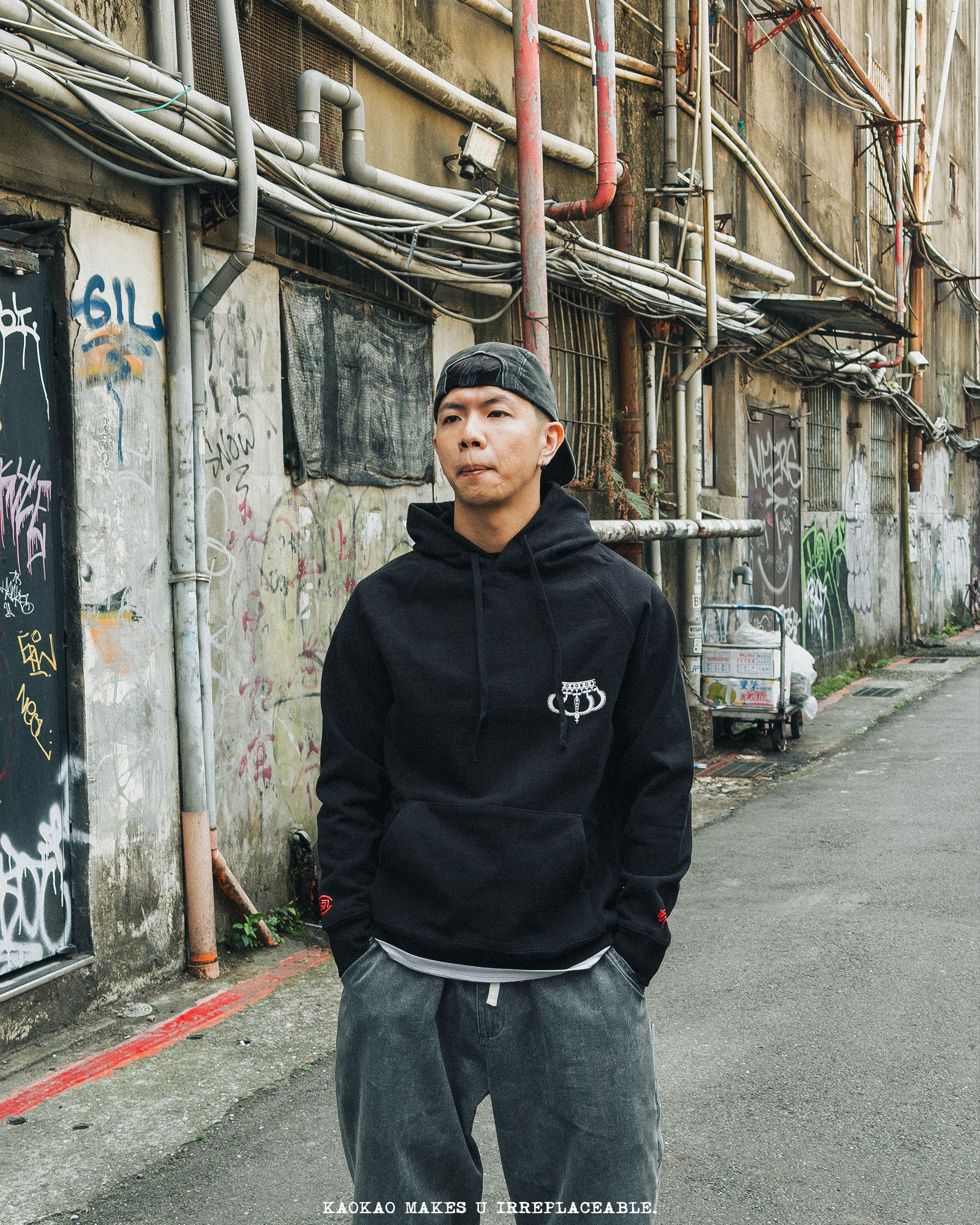 『現貨』SSUR ICONS x CLOT 聯名款 口香糖字母條紋印花 純棉寬鬆休閒TEE 男女同款 短T 帽T 外套