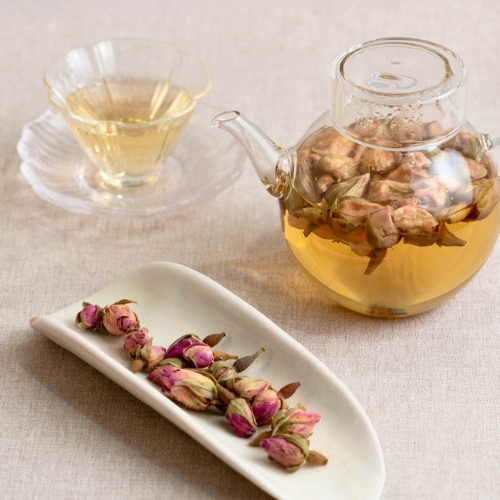 玫瑰花茶:溫潤解鬱,舒展春日氣機|瑜茶舍