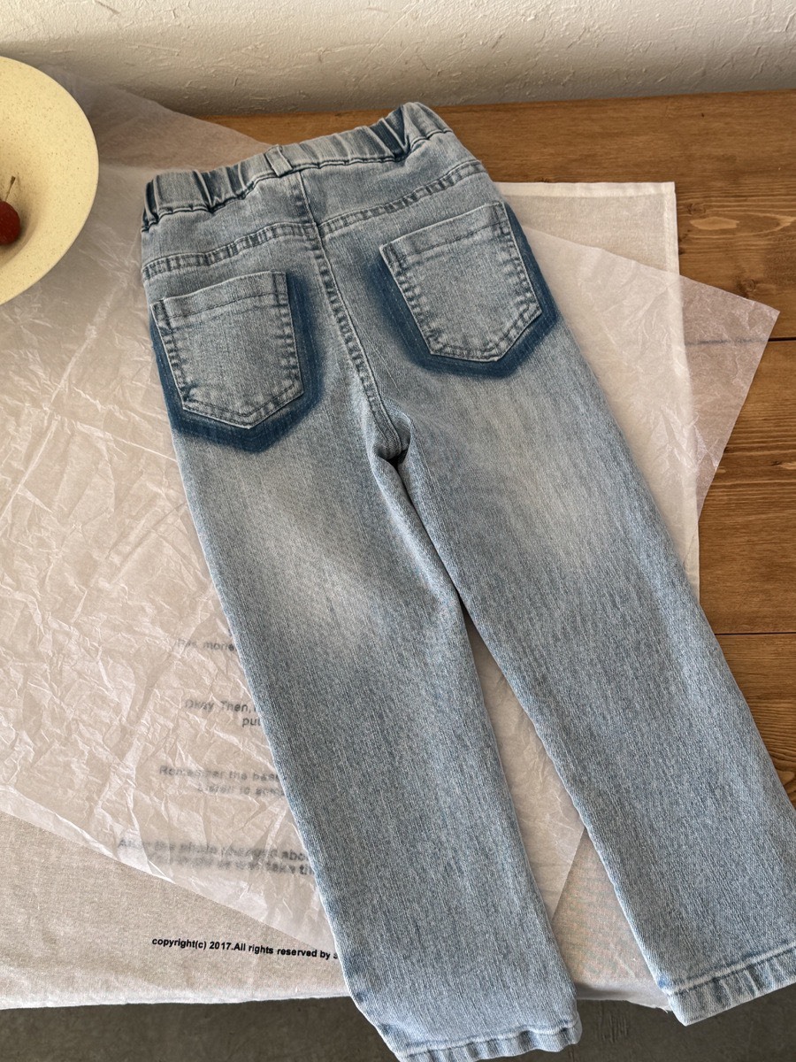 刷色百搭牛仔褲