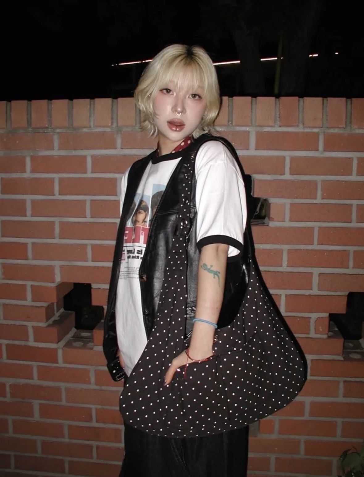 （預購）Leterie 皮革波點雙面單肩包