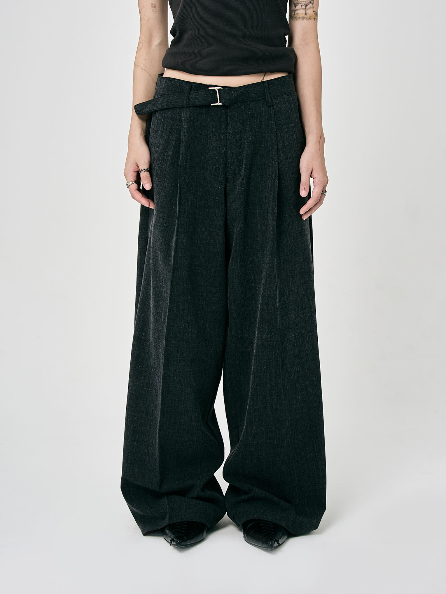 工字調節釦落地柔軟西裝褲-灰