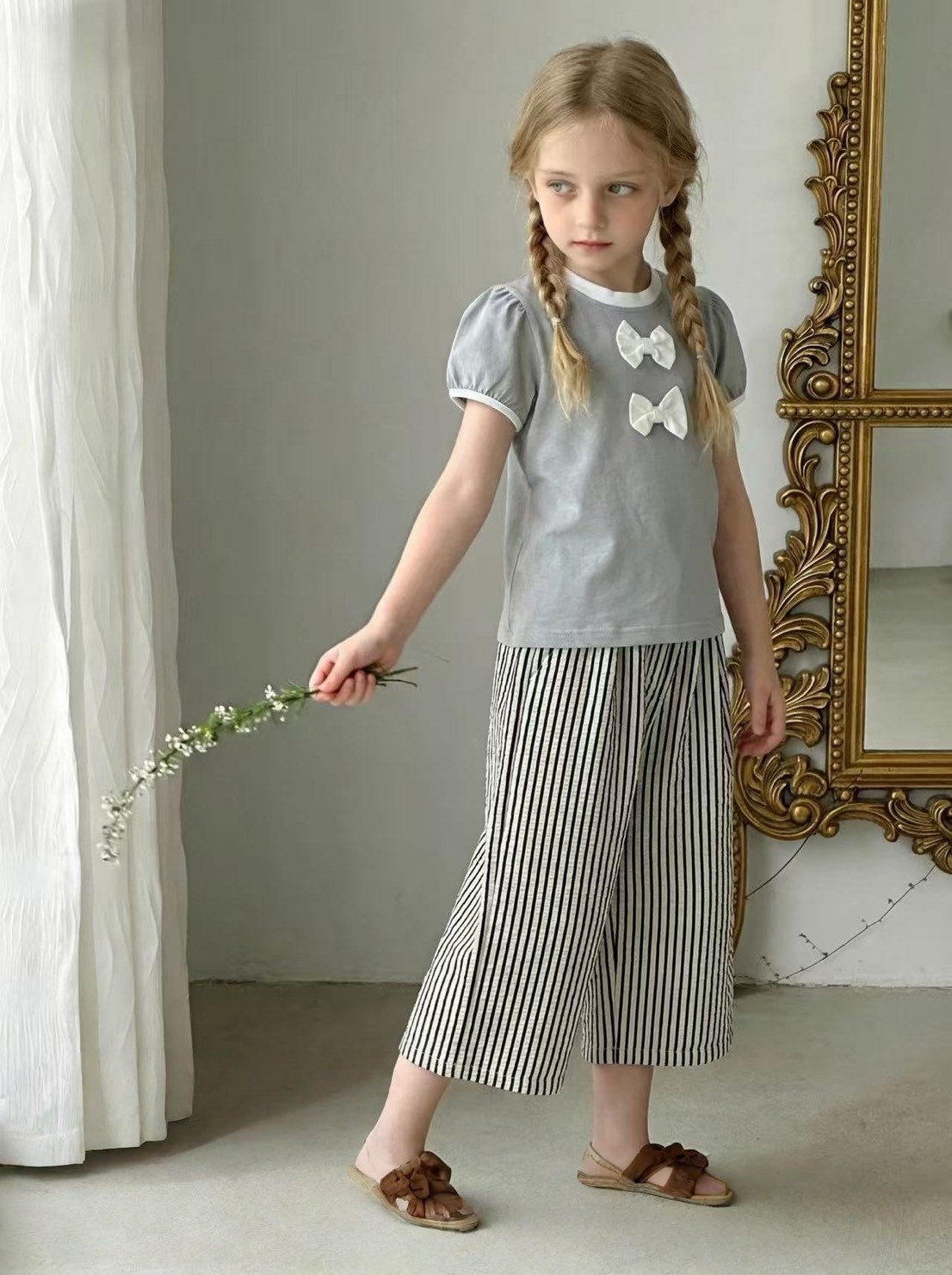 簡約直條紋休閒褲