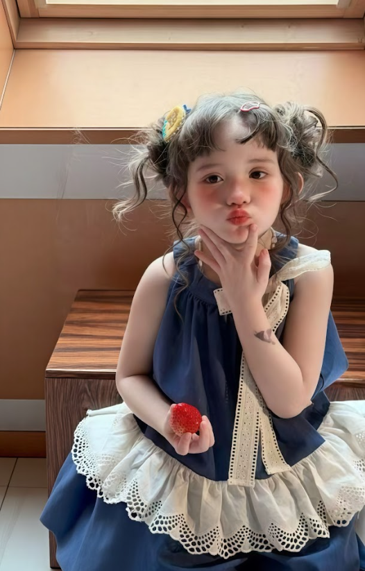 BYC03SE044BL 奶油蕾絲甜美渡假風牛仔休閒套裝