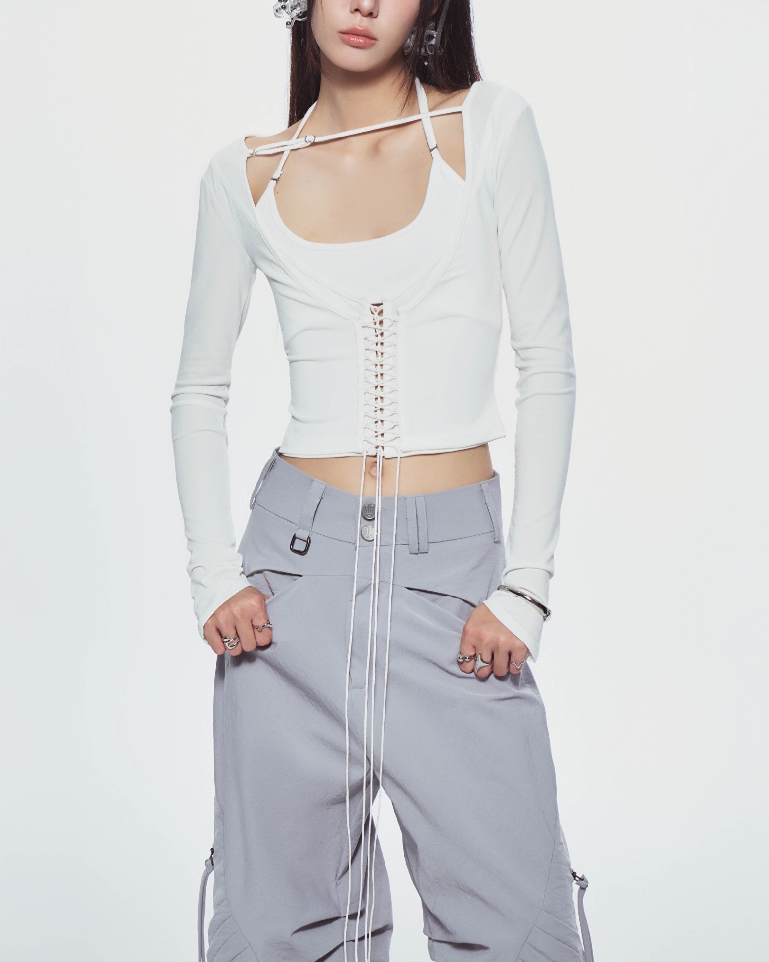 【預購】越南女裝品牌 BUNNYHILL BISOU LONG SLEEVE TOP 極簡法式上衣 (BLACK/WHITE)